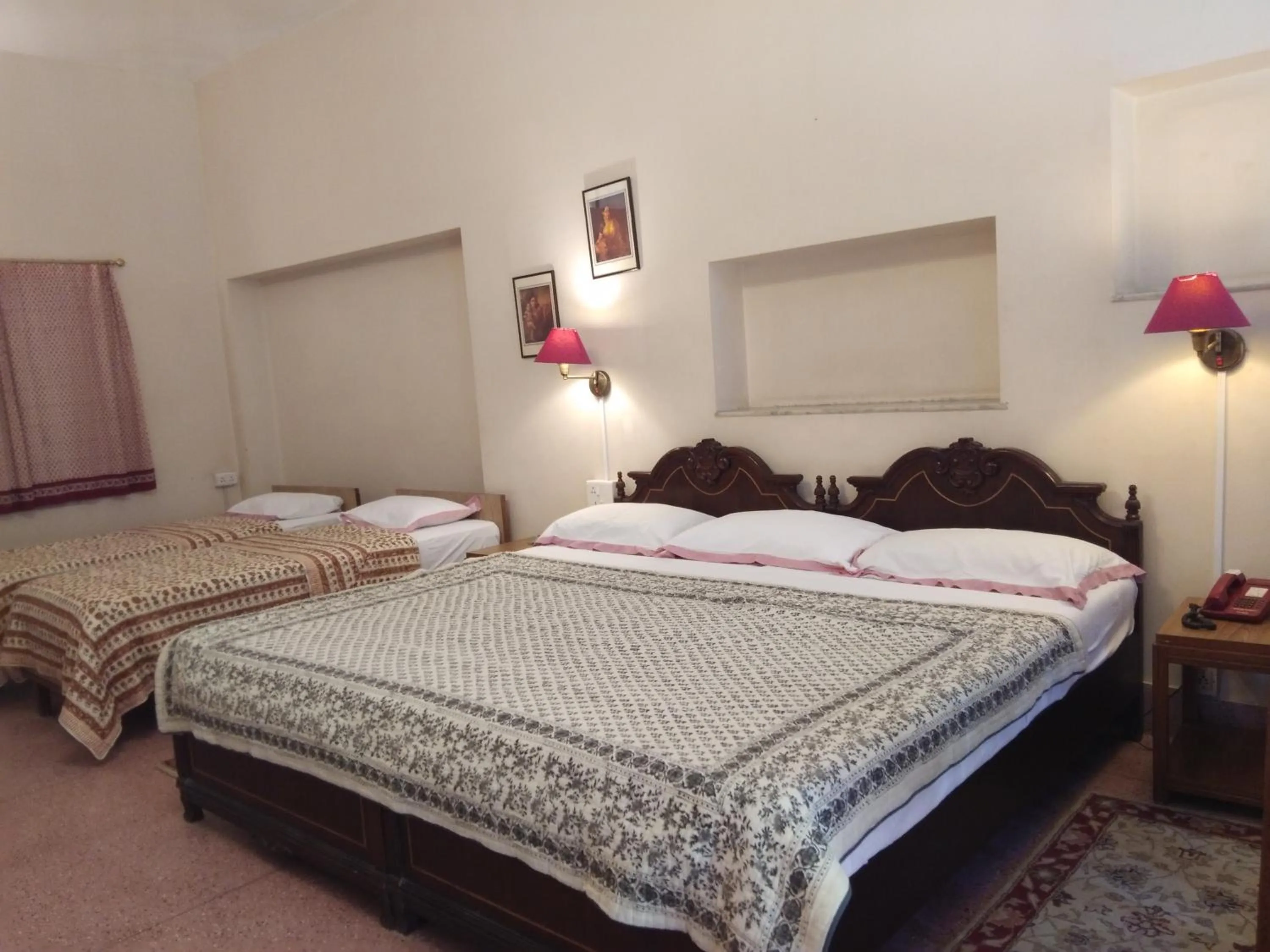 Family Deluxe Room (4 bedded) - single occupancy in Hotel Jai Niwas