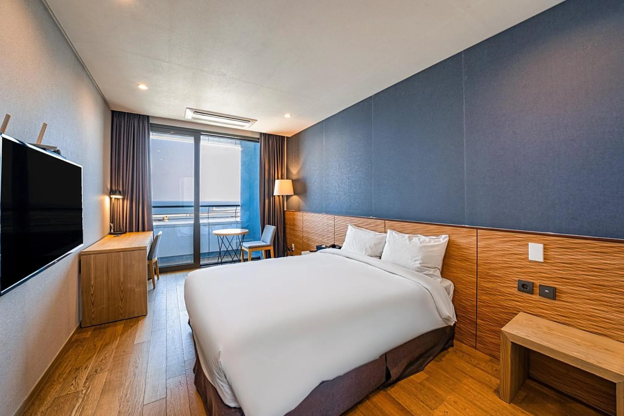 Deluxe Double Room with Sea View in SL Hotel Gangneung