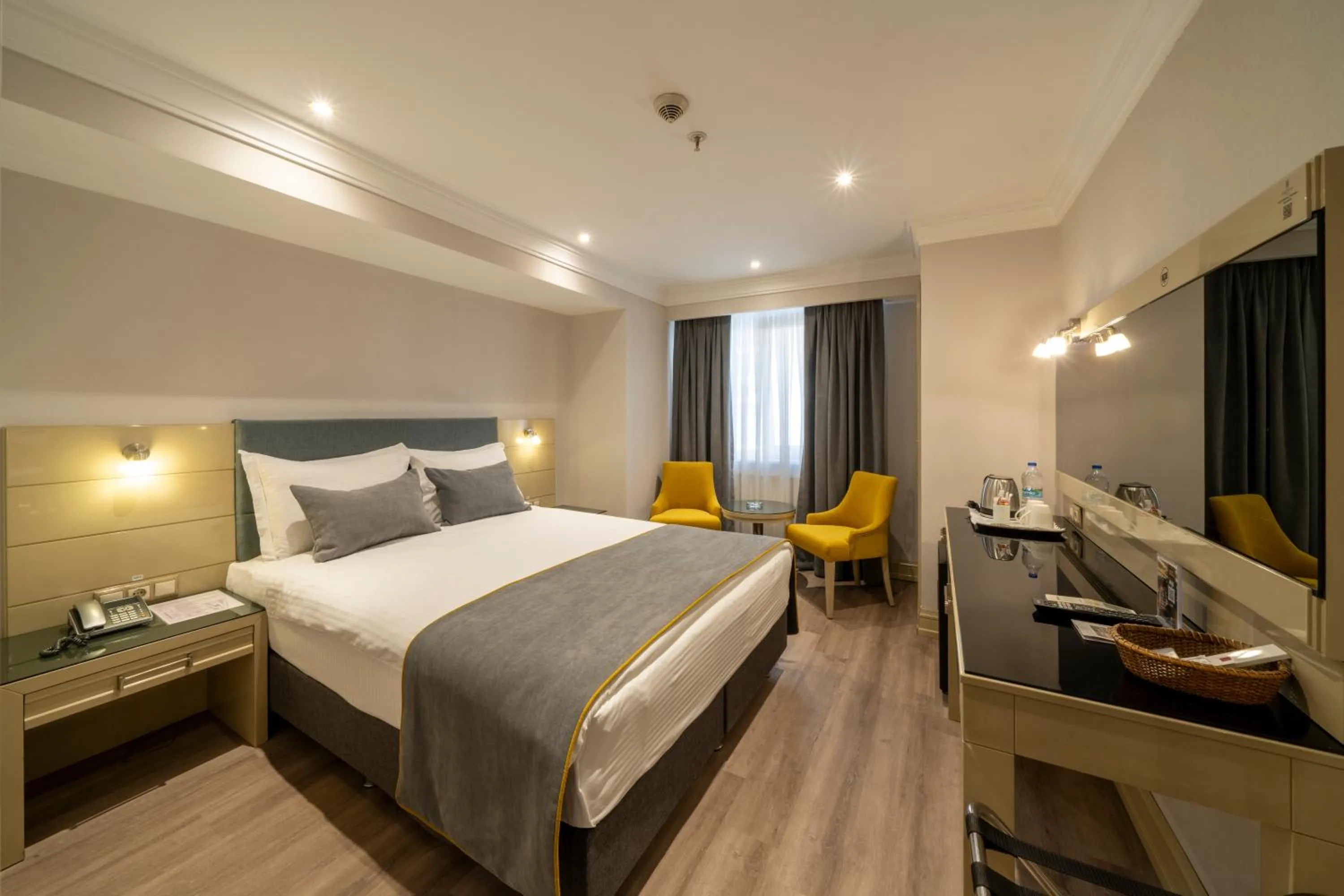 Standard Double or Twin Room in Amethyst Hotel