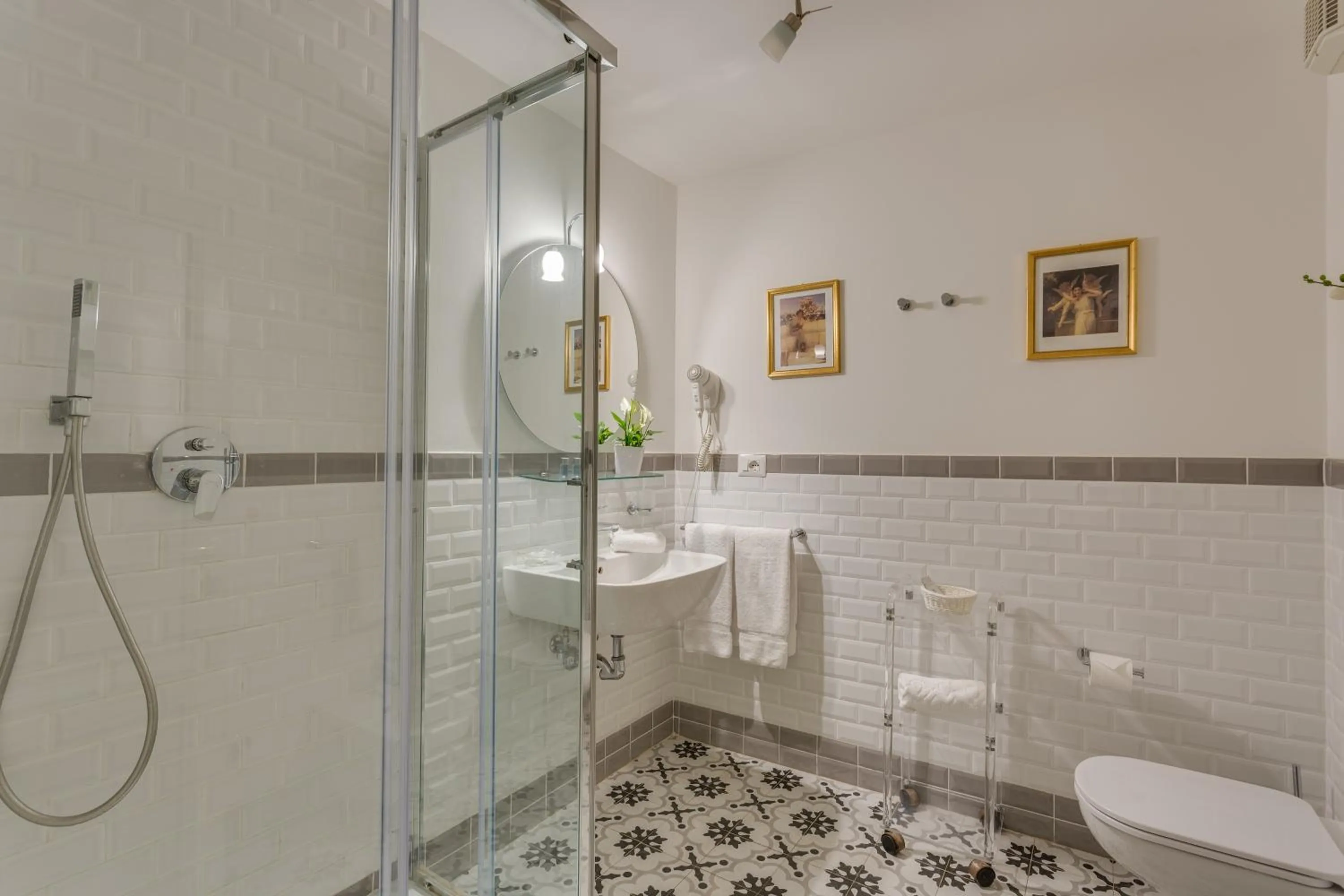 Standard Double or Twin Room in Locanda Dei Guelfi