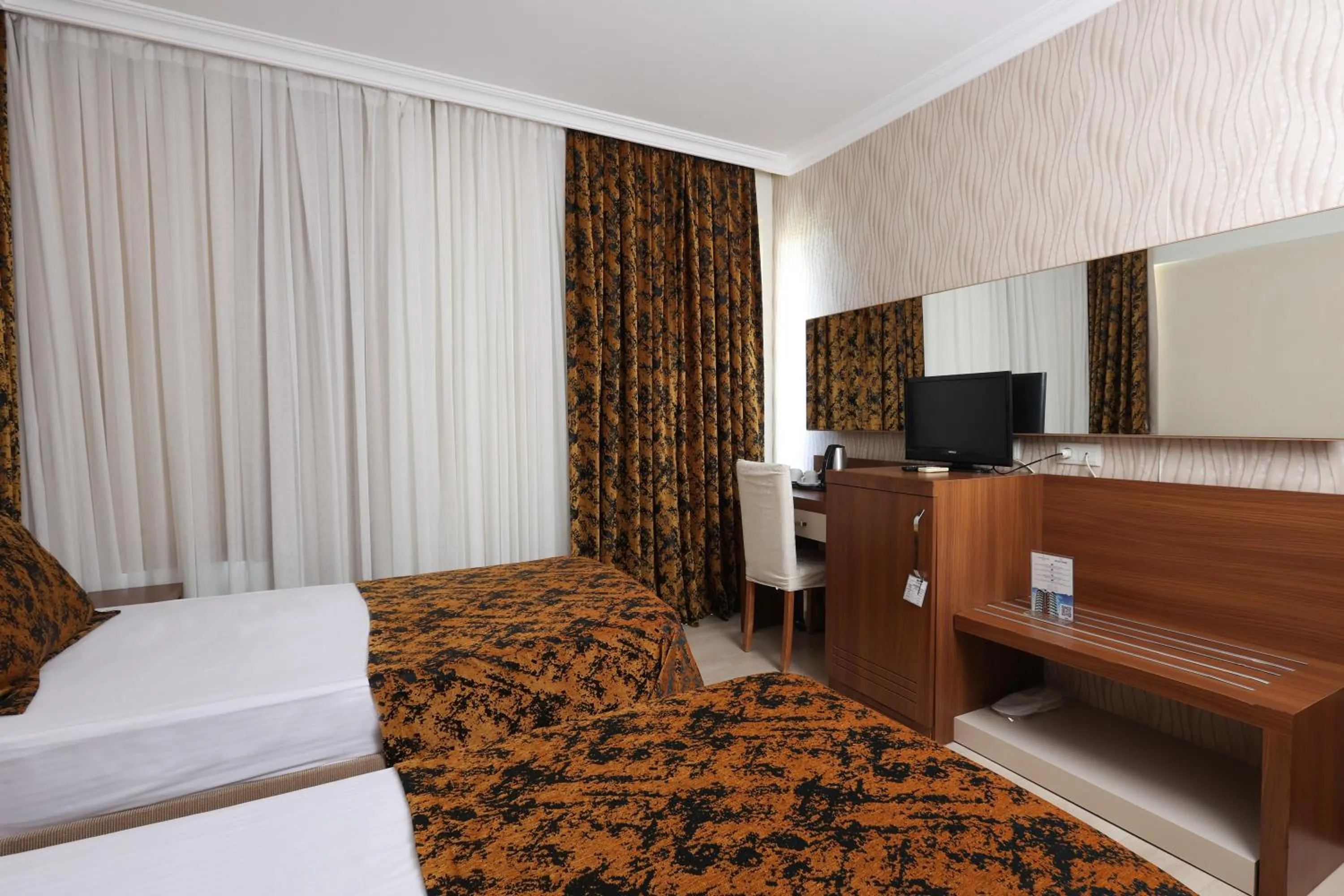 Standard Triple Room - single occupancy in The Corner Park Hotel