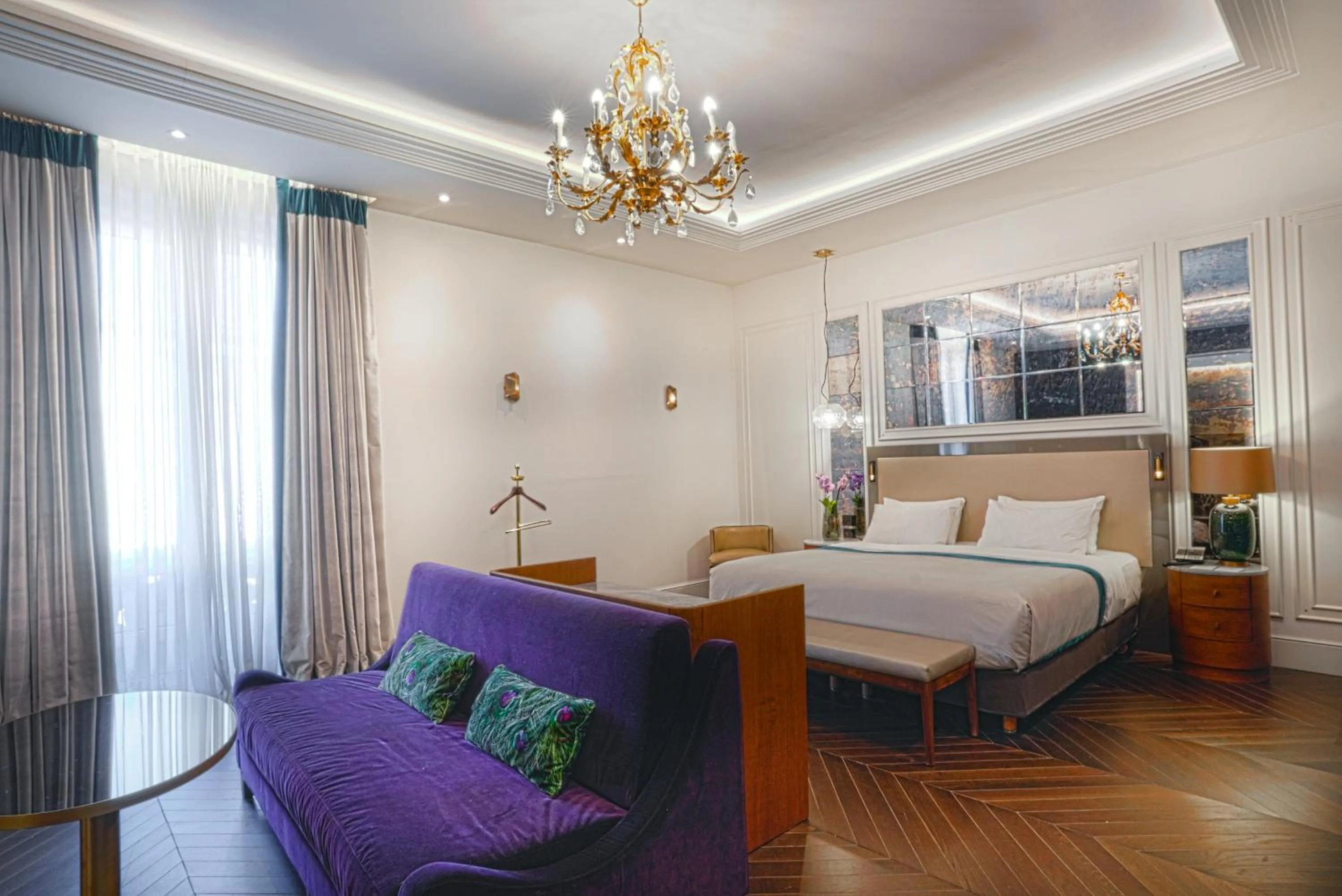 1 Bedroom Executive Suite, 1 King bed, Sveta Nedelya View - single occupancy in Sofia Balkan Palace