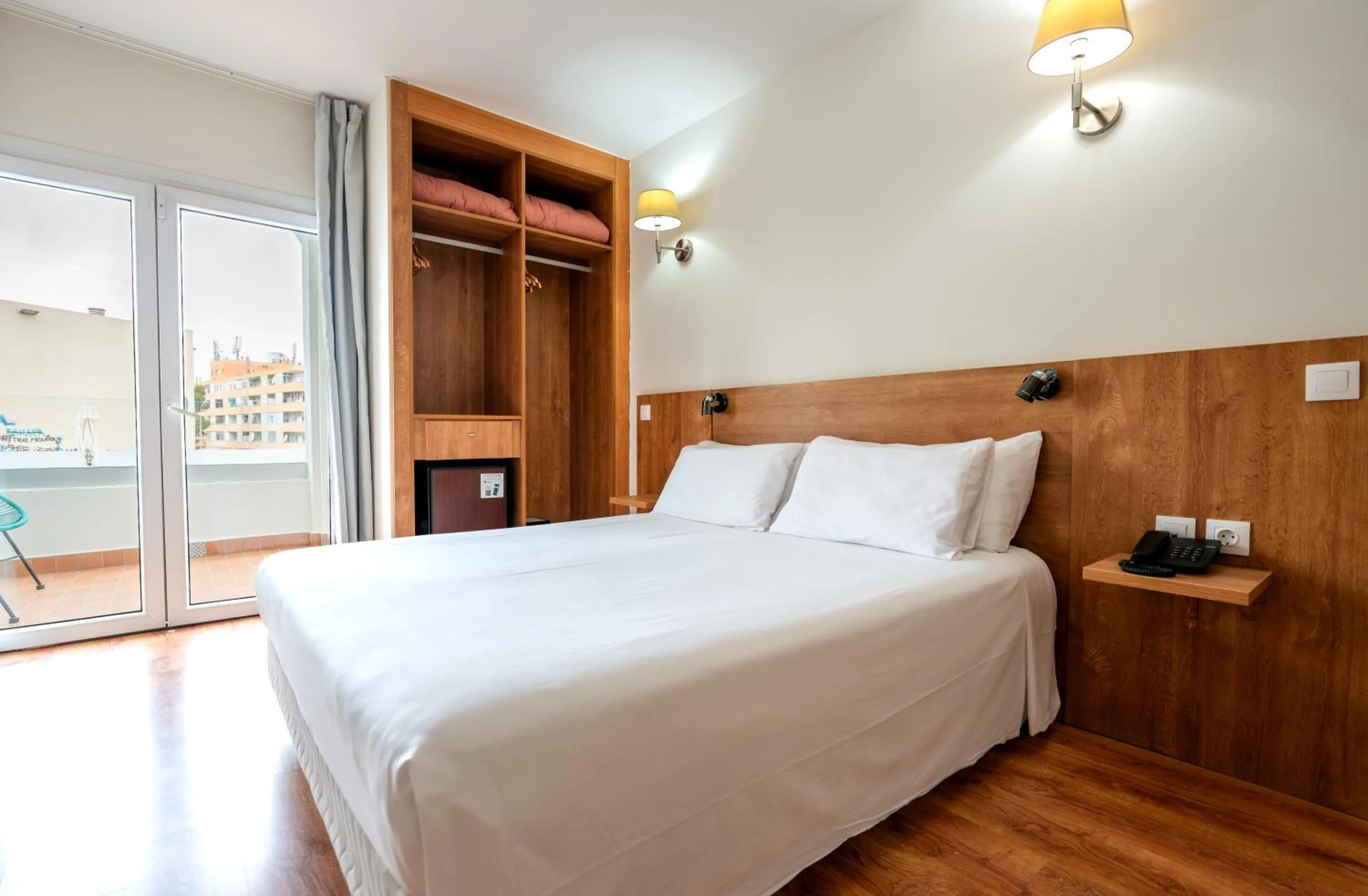 Family Room - Unlimited Breakfast Brunch in Nura Santa Ponsa & Spa