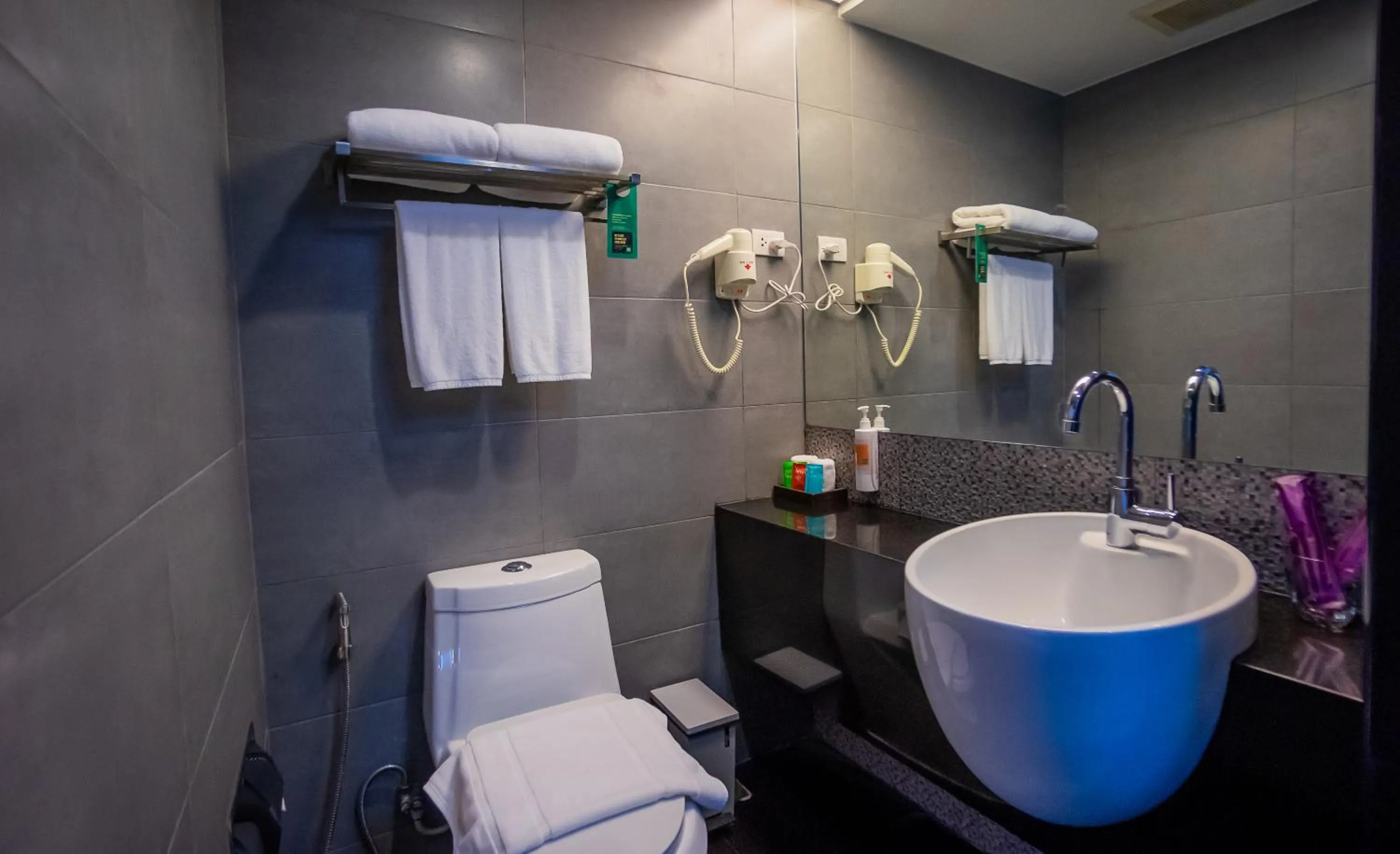 Superior Twin Room in ibis Styles Chiang Mai