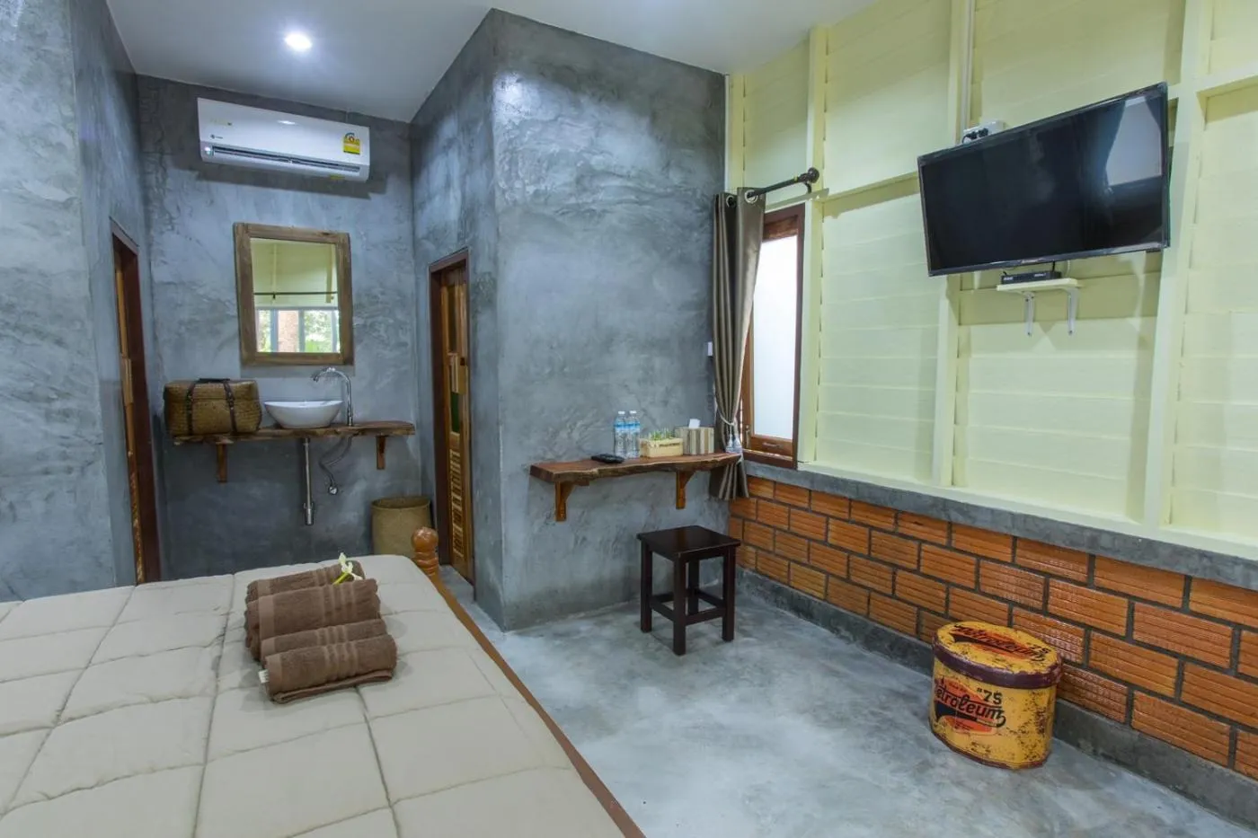 Deluxe Double or Twin Room in P's cottage บ้านพักในสวนสวย