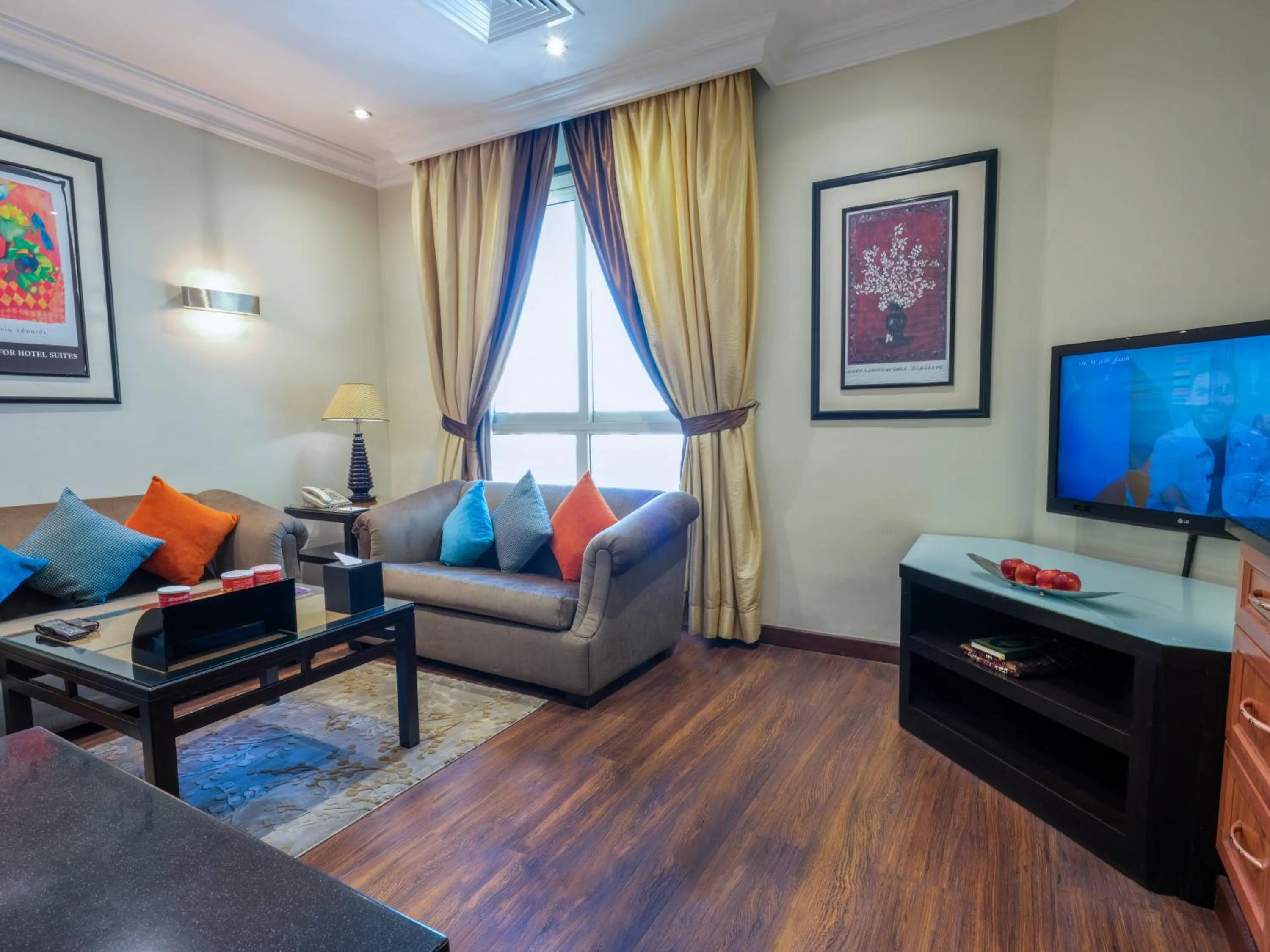 Two-Bedroom Apartment in Boudl Salmiya, Kuwait - بودل السالمية الكويت