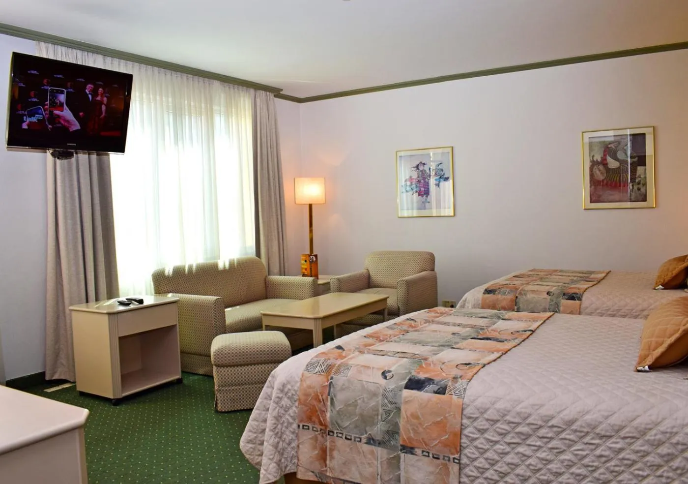 Executive Room with Two Queen Beds in Hotel Europa