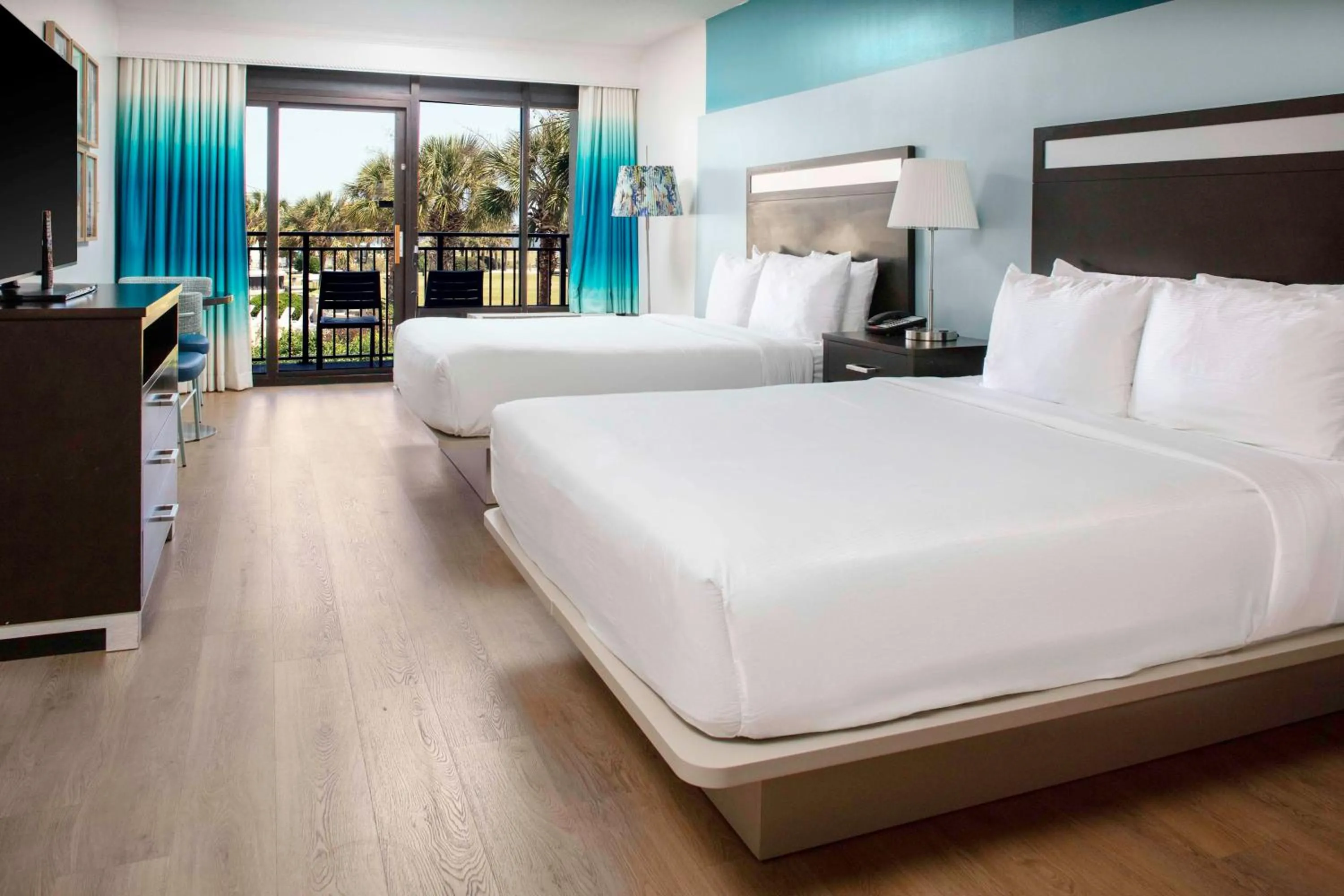 2 Queen Oceanview with Balcony in DoubleTree Resort by Hilton Myrtle Beach Oceanfront