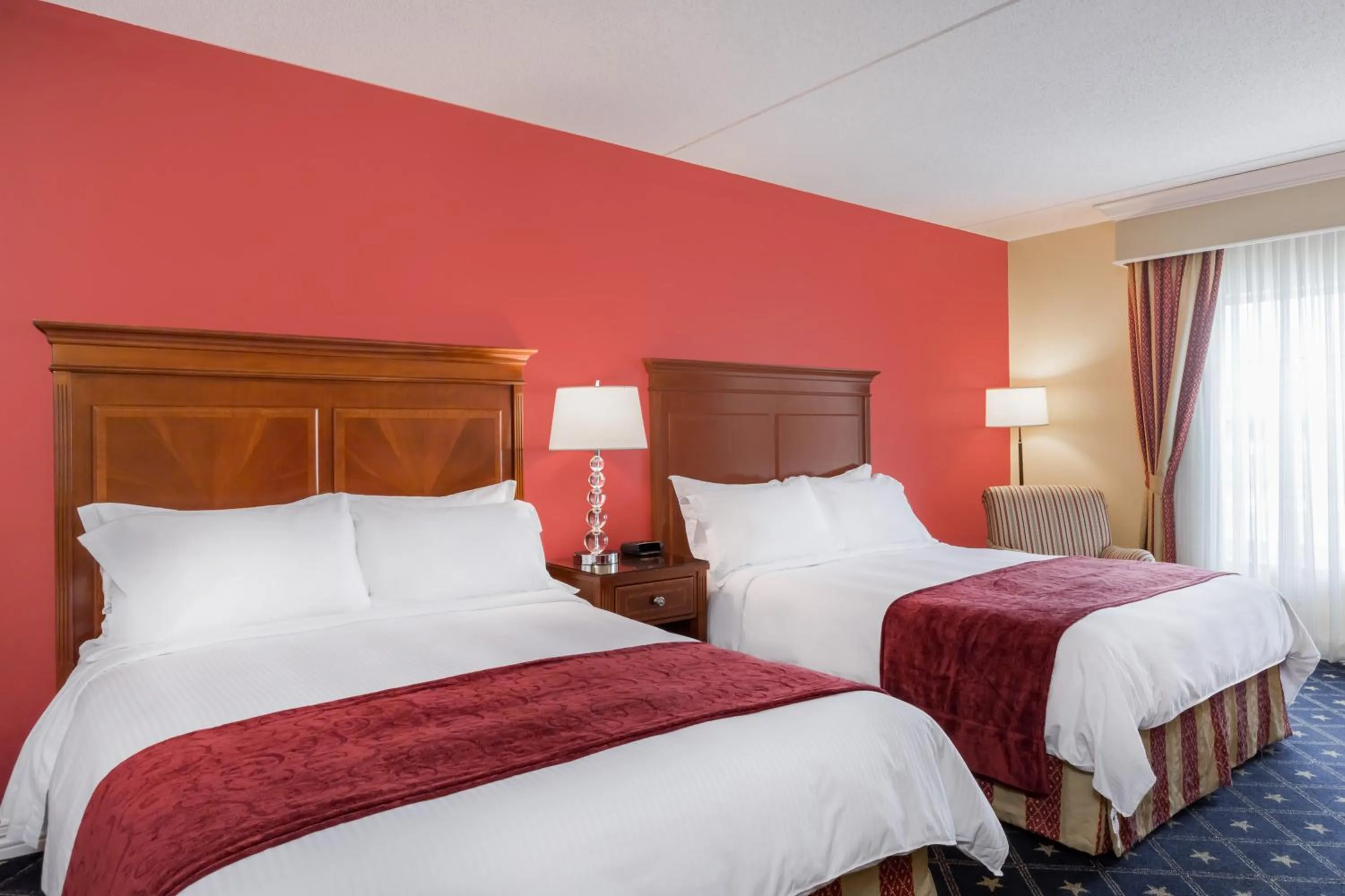 Queen Room with Two Queen Beds - Mobility Access/Non-Smoking in Wyndham Gettysburg Hotel & Conference Center