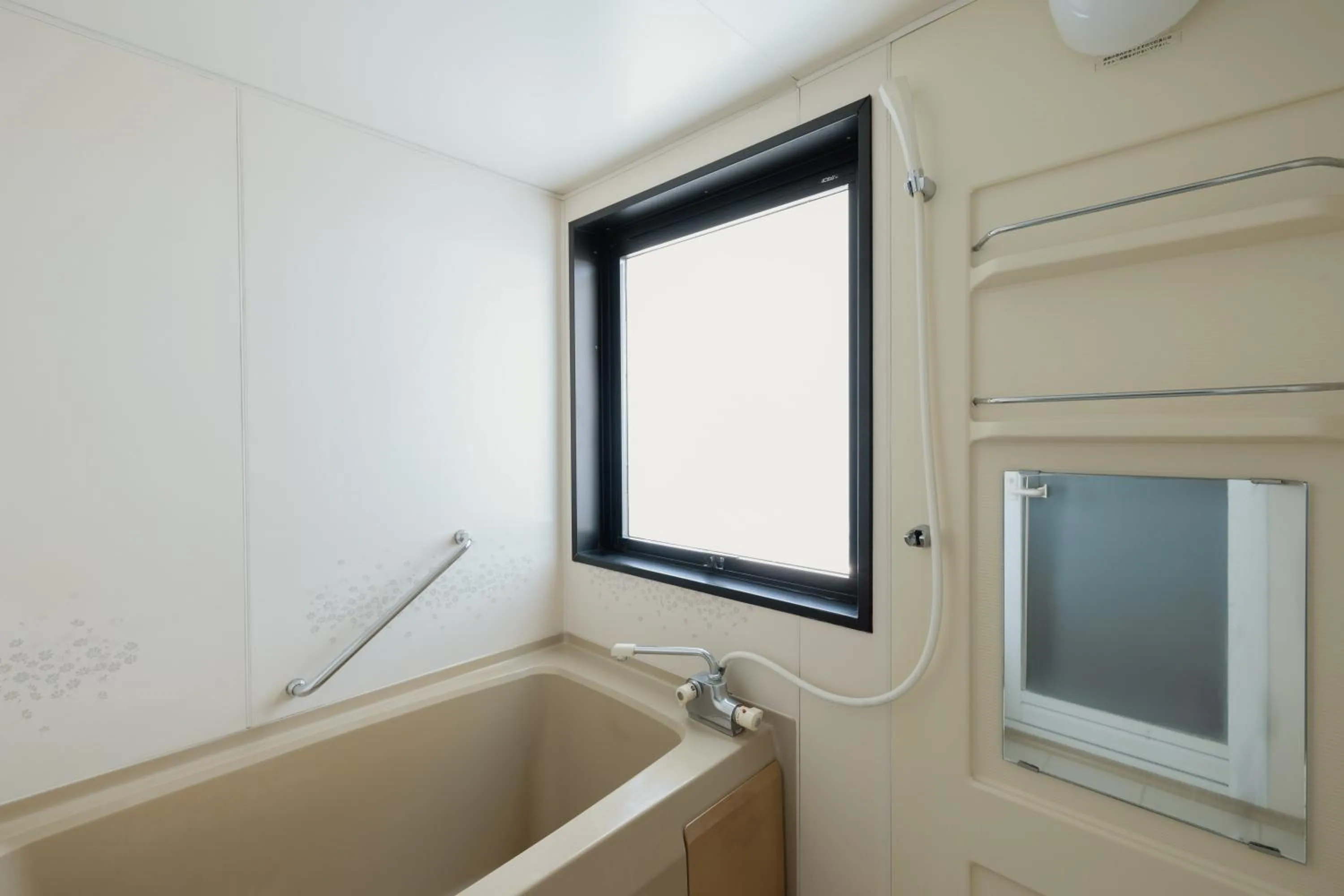 Deluxe Twin Room - single occupancy in Coral Palms