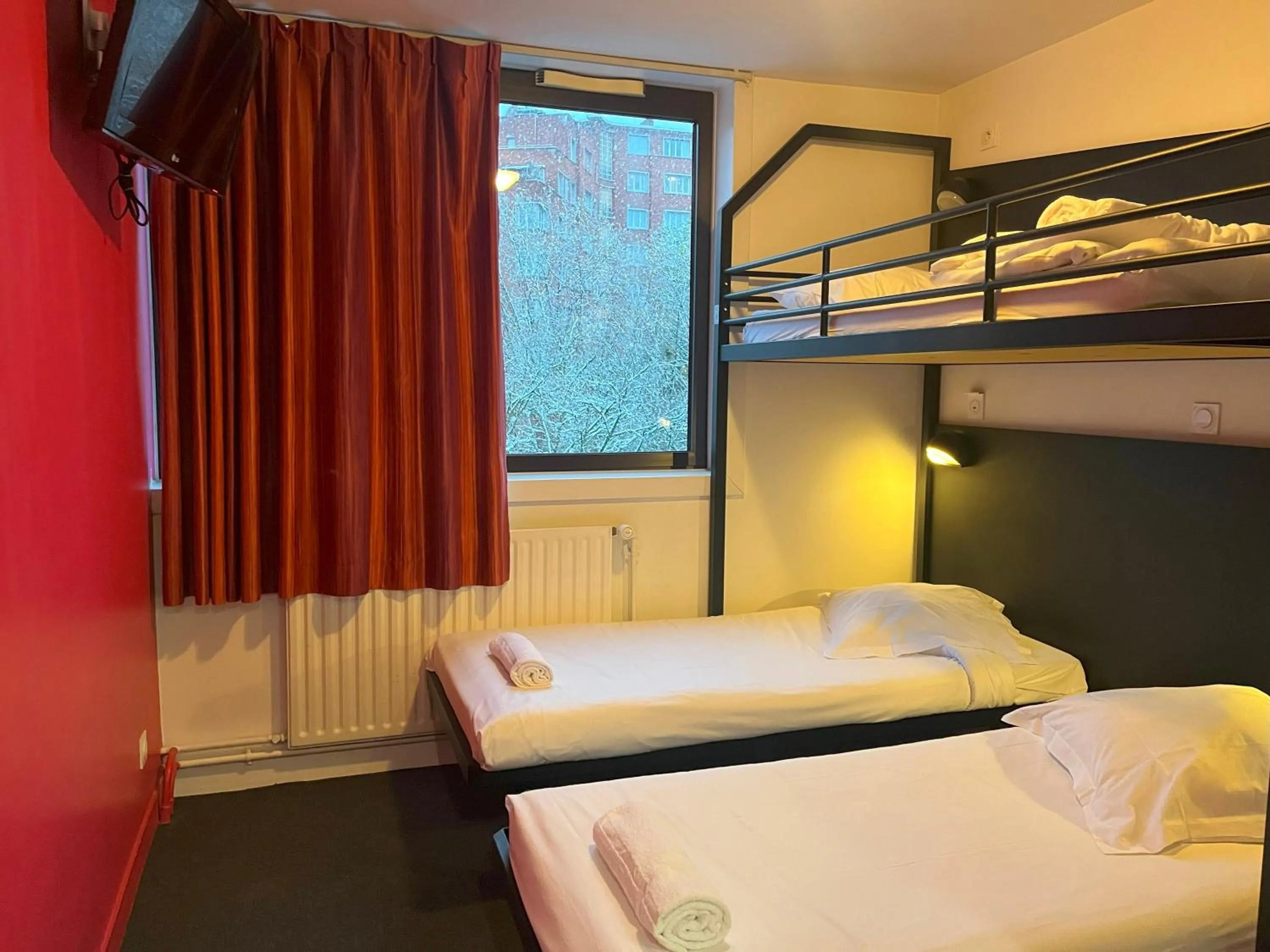 Triple Room in Résidence Internationale De Paris