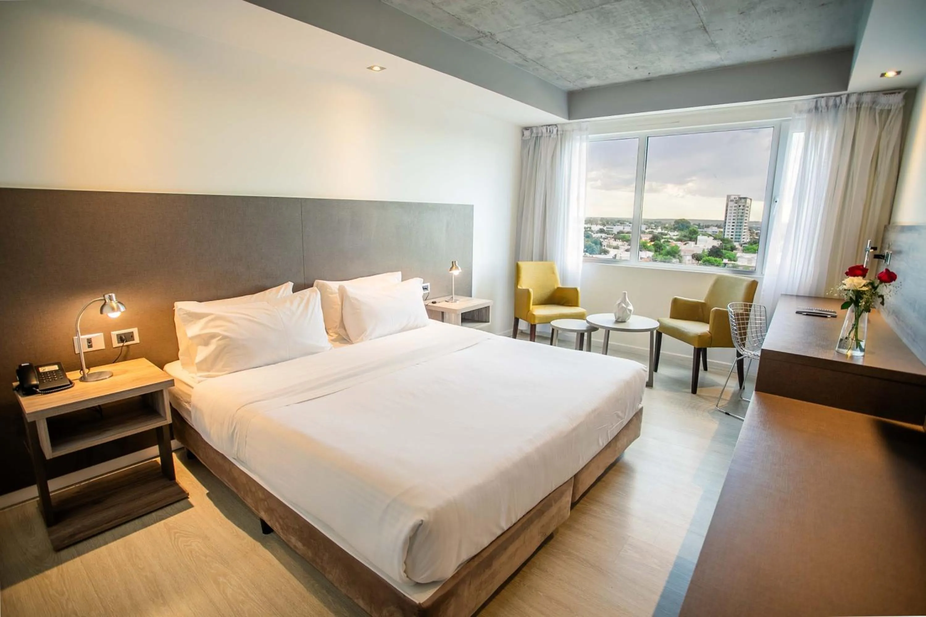 Superior King Room in Unit Santa Rosa