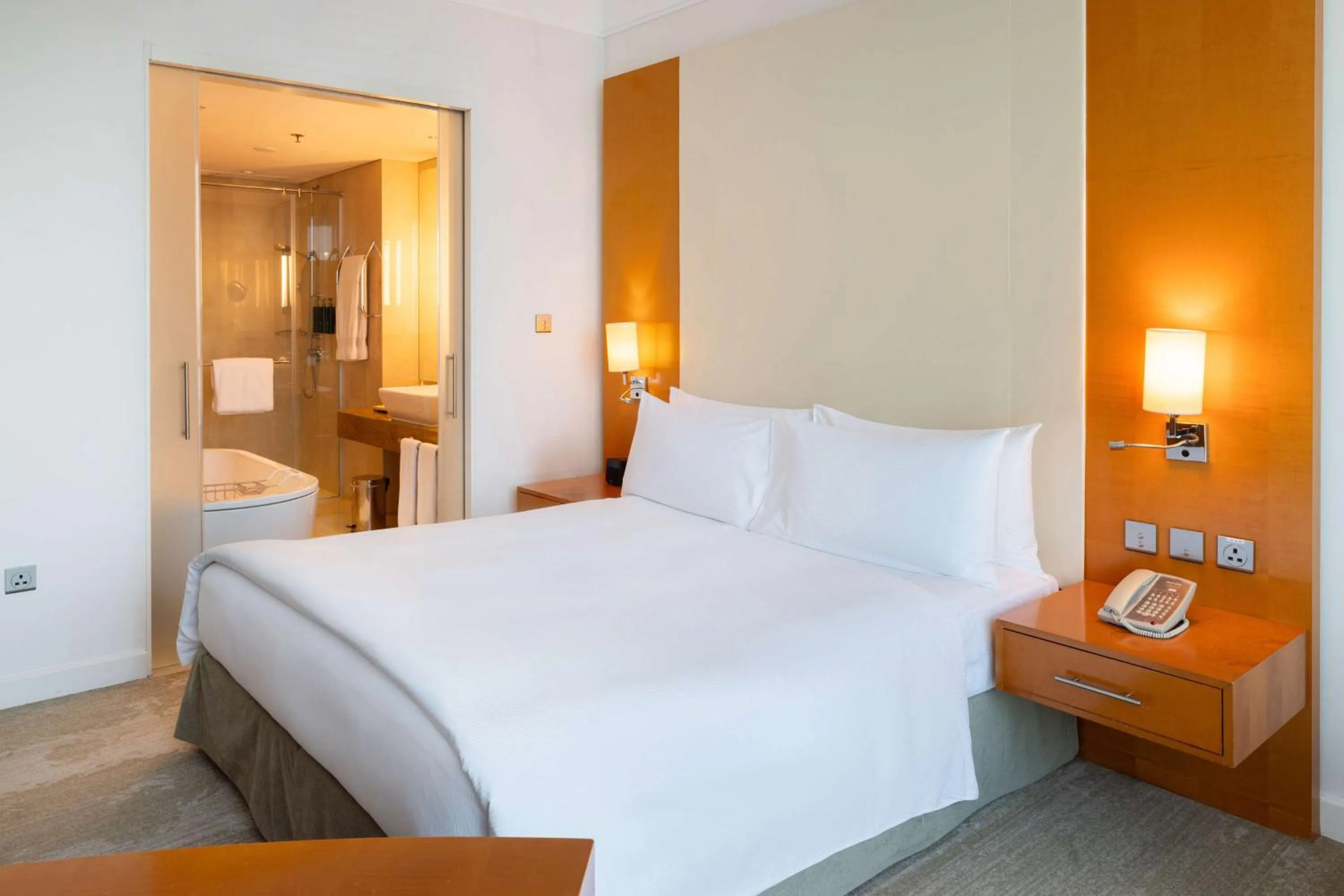 King Room with Sea View in Hilton Doha