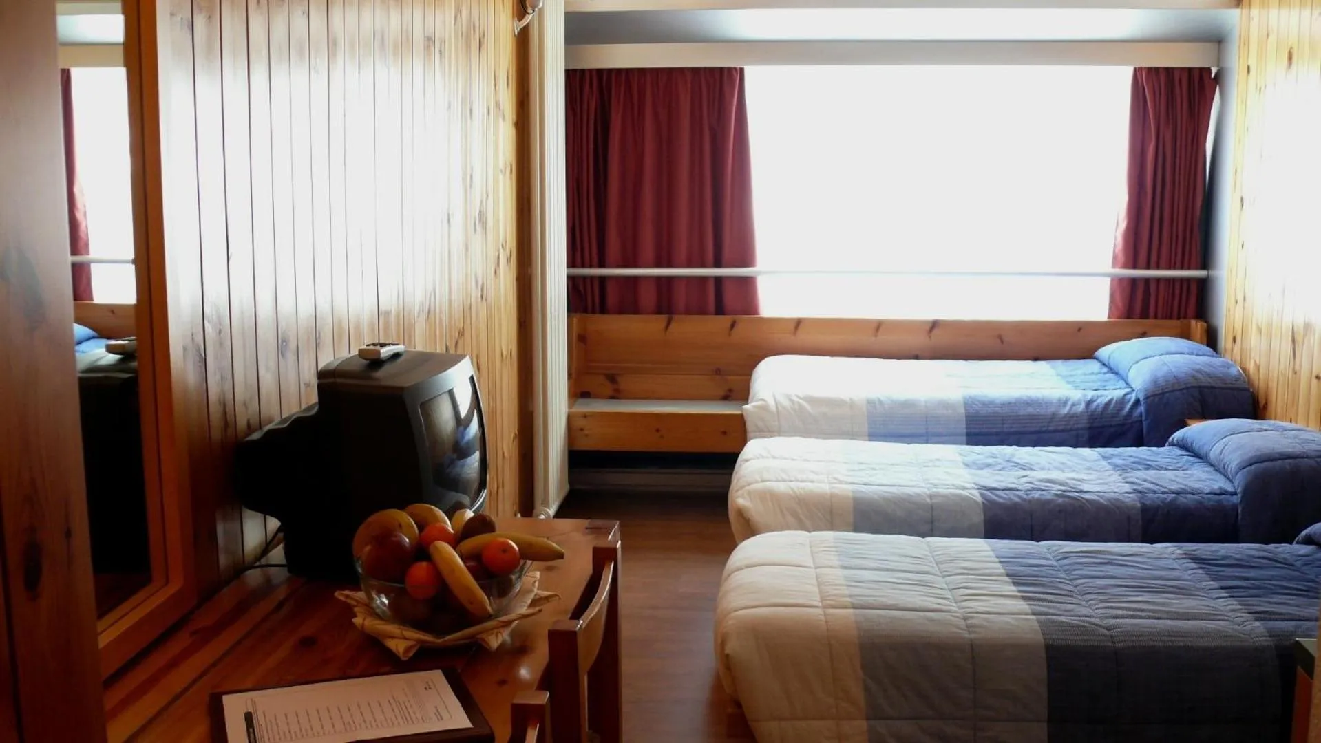 Triple Room in TH 1400 Hotel