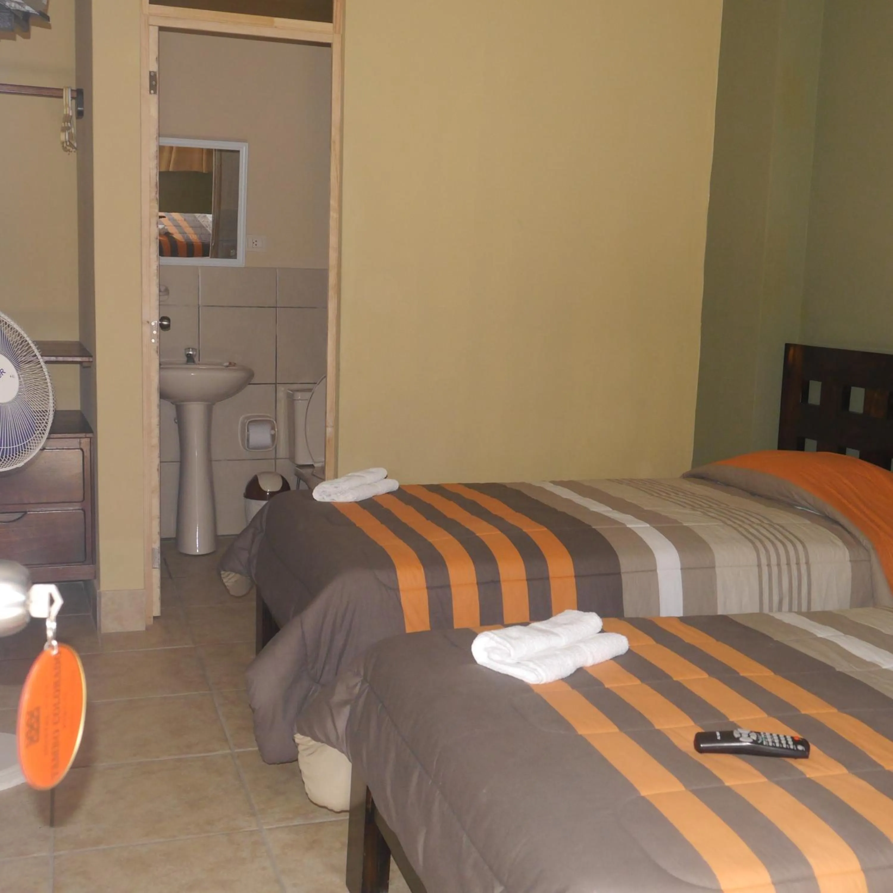 Twin Room in Hostal Tambo Colorado