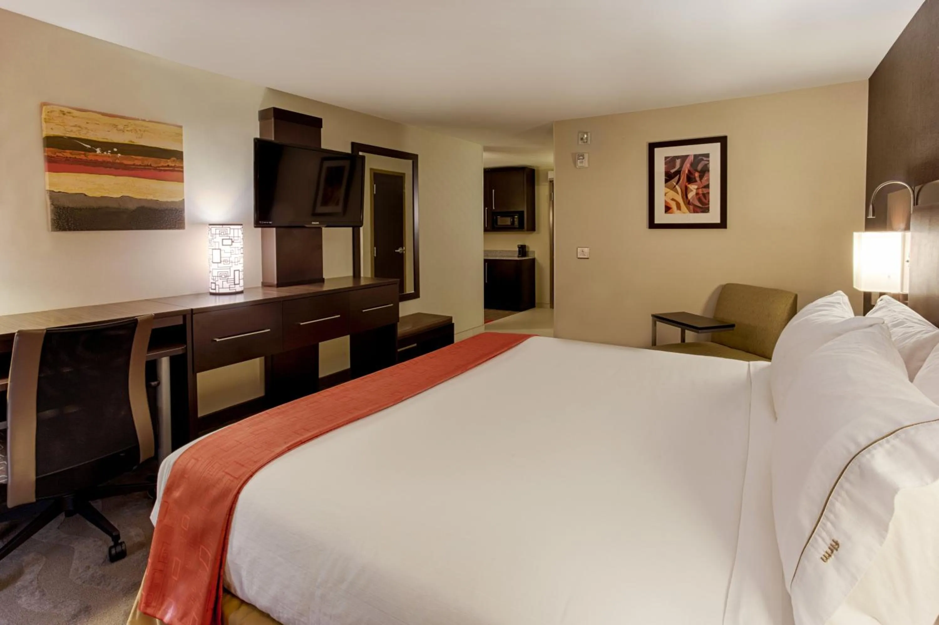 One-Bedroom King Suite with Sofa Bed in Holiday Inn Express Baltimore West - Catonsville by IHG