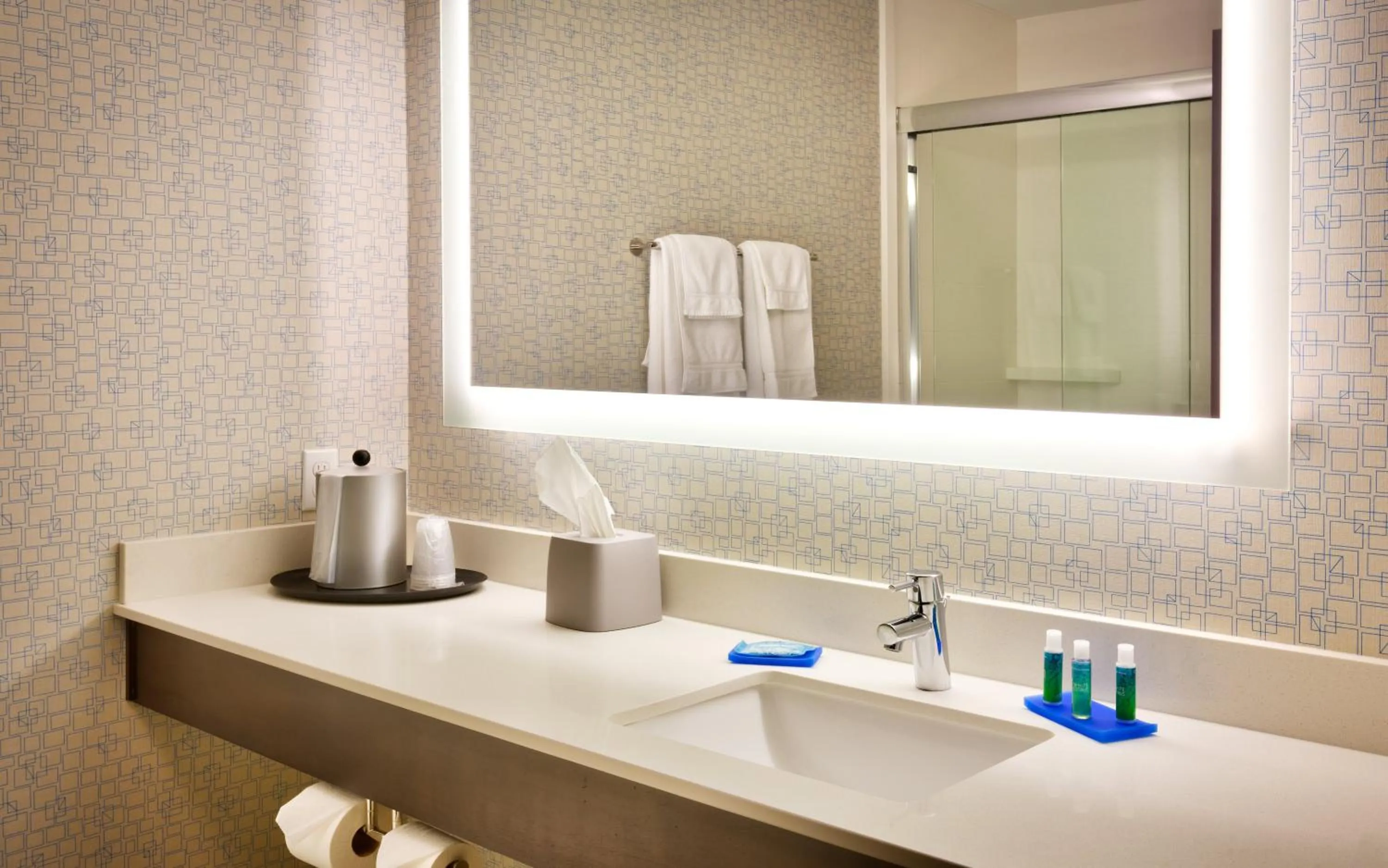 Suite with Mobility Accessible Tub - Non-Smoking in Holiday Inn Express El Paso I-10 East by IHG