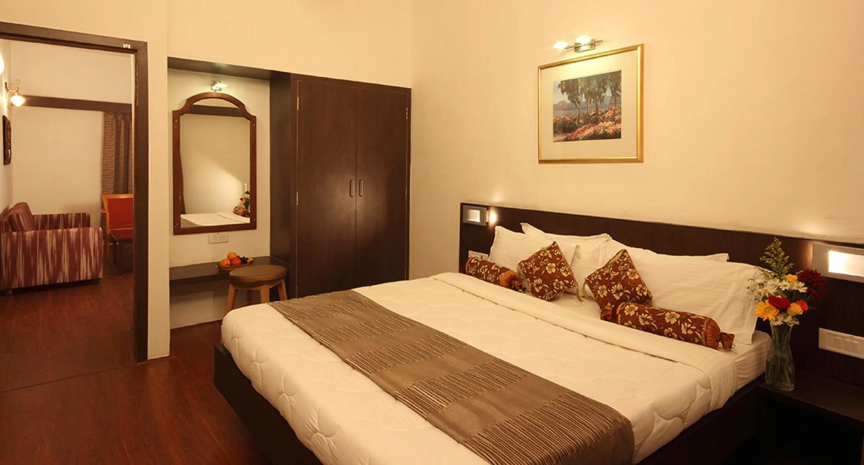 Deluxe Suite in The Byke Old Anchor Beach Resort & Spa