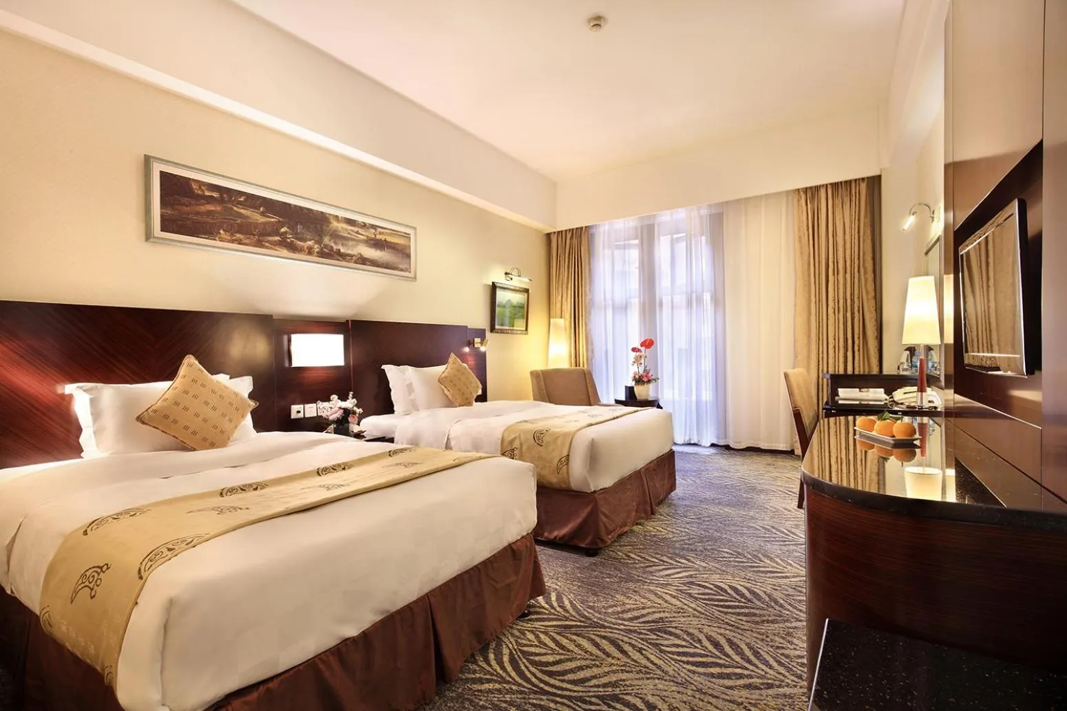 Standard Twin Room in Lijiang Waterfall Hotel Guilin