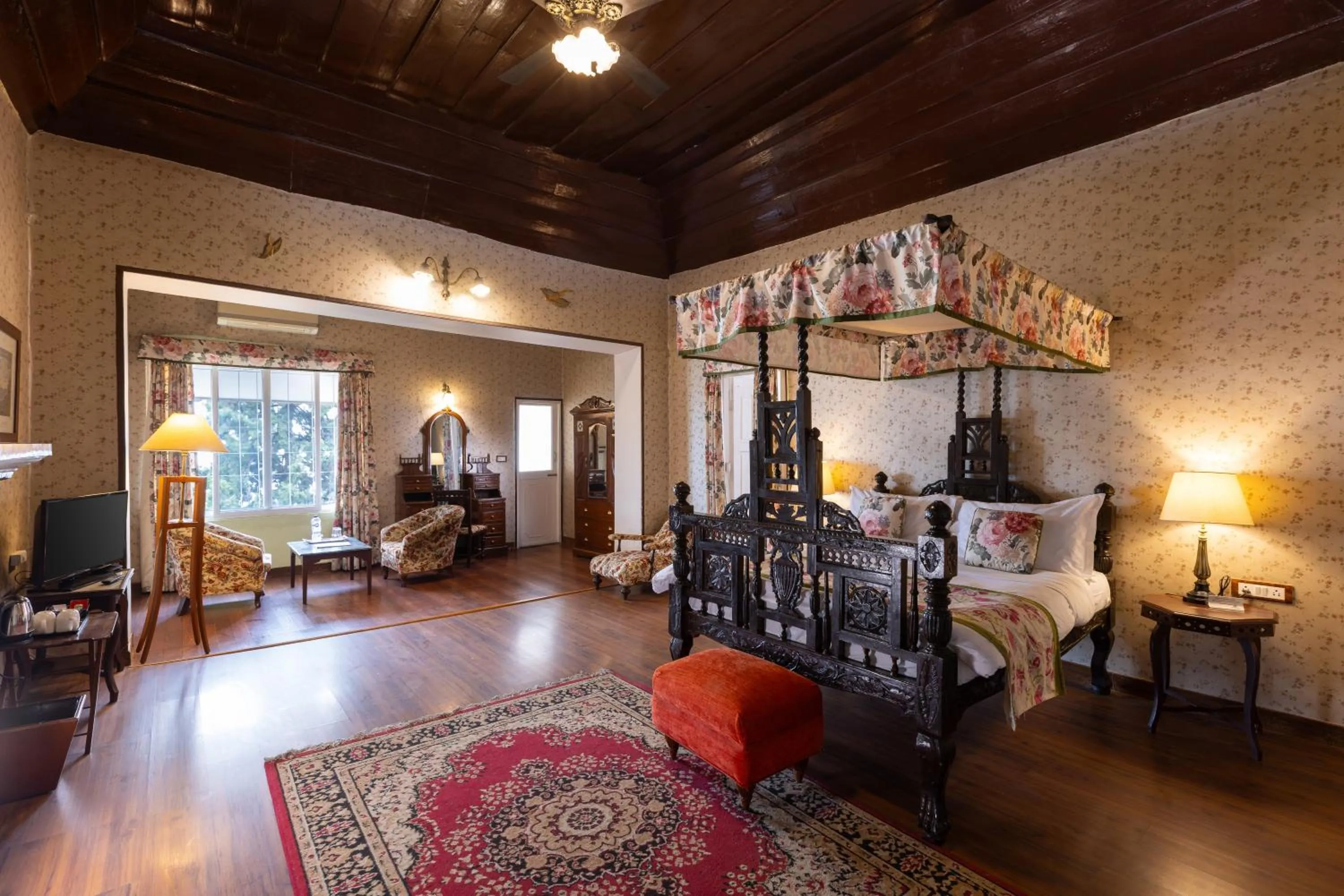 Royal Room in WelcomHeritage Kasmanda Palace