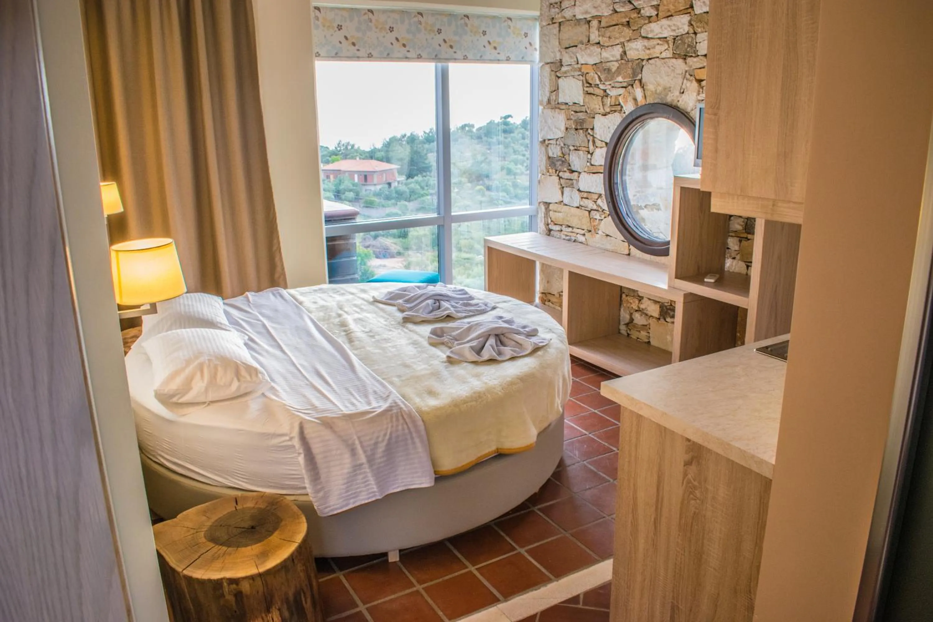 Deluxe Double Room with Sea View in Kallisti Hotel