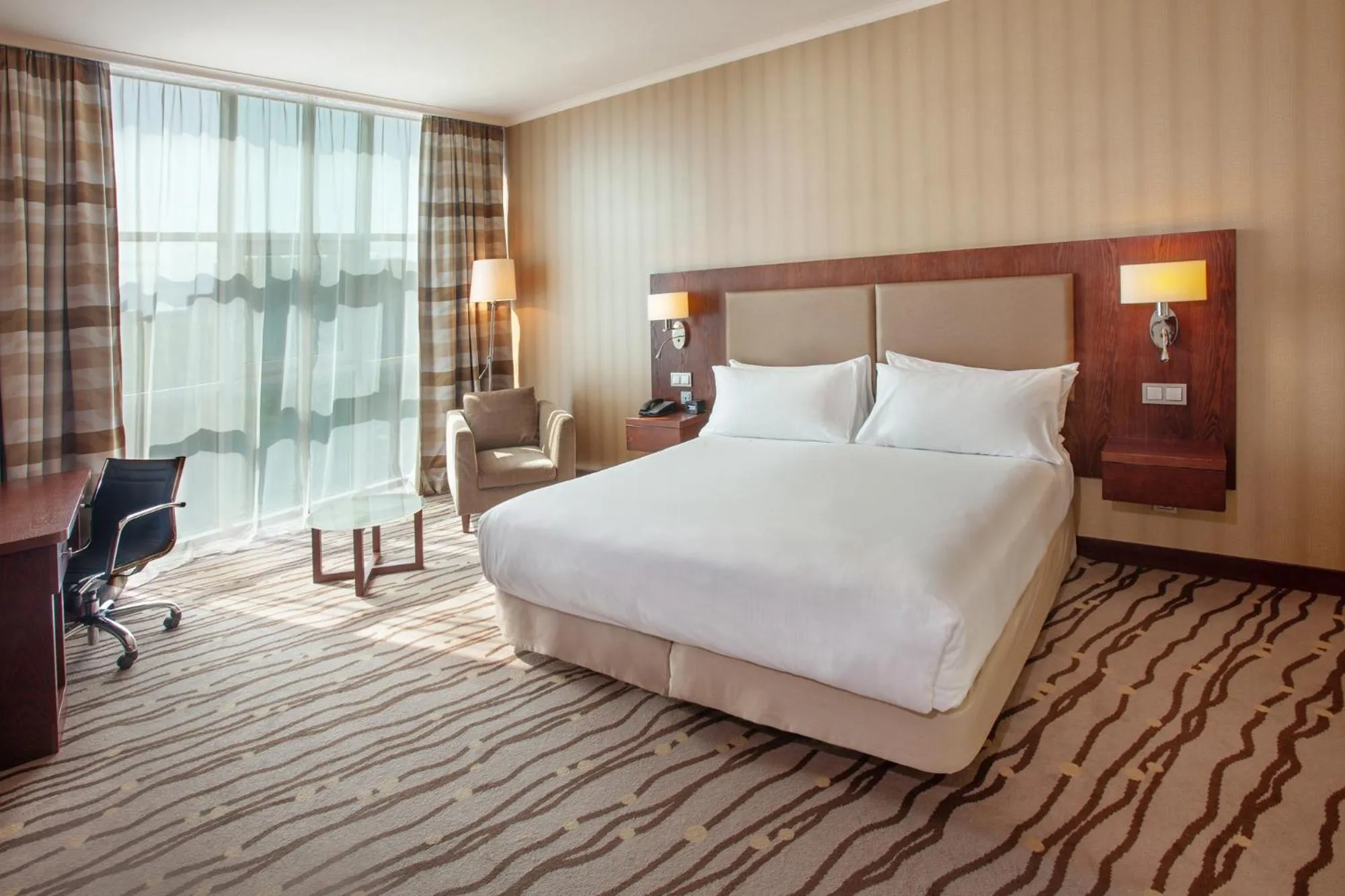 King Room - Mobility Access in DoubleTree by Hilton Bratislava