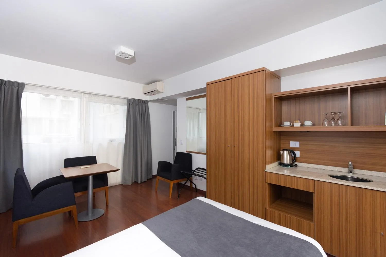 Triple Room in Hotel Bys Palermo