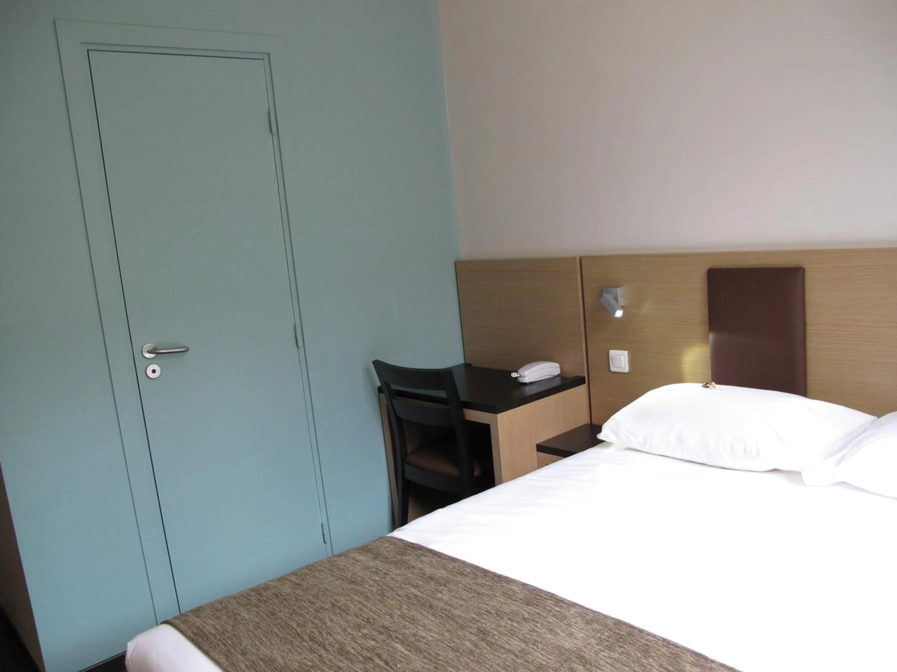 Standard Double Room in Source Hôtel