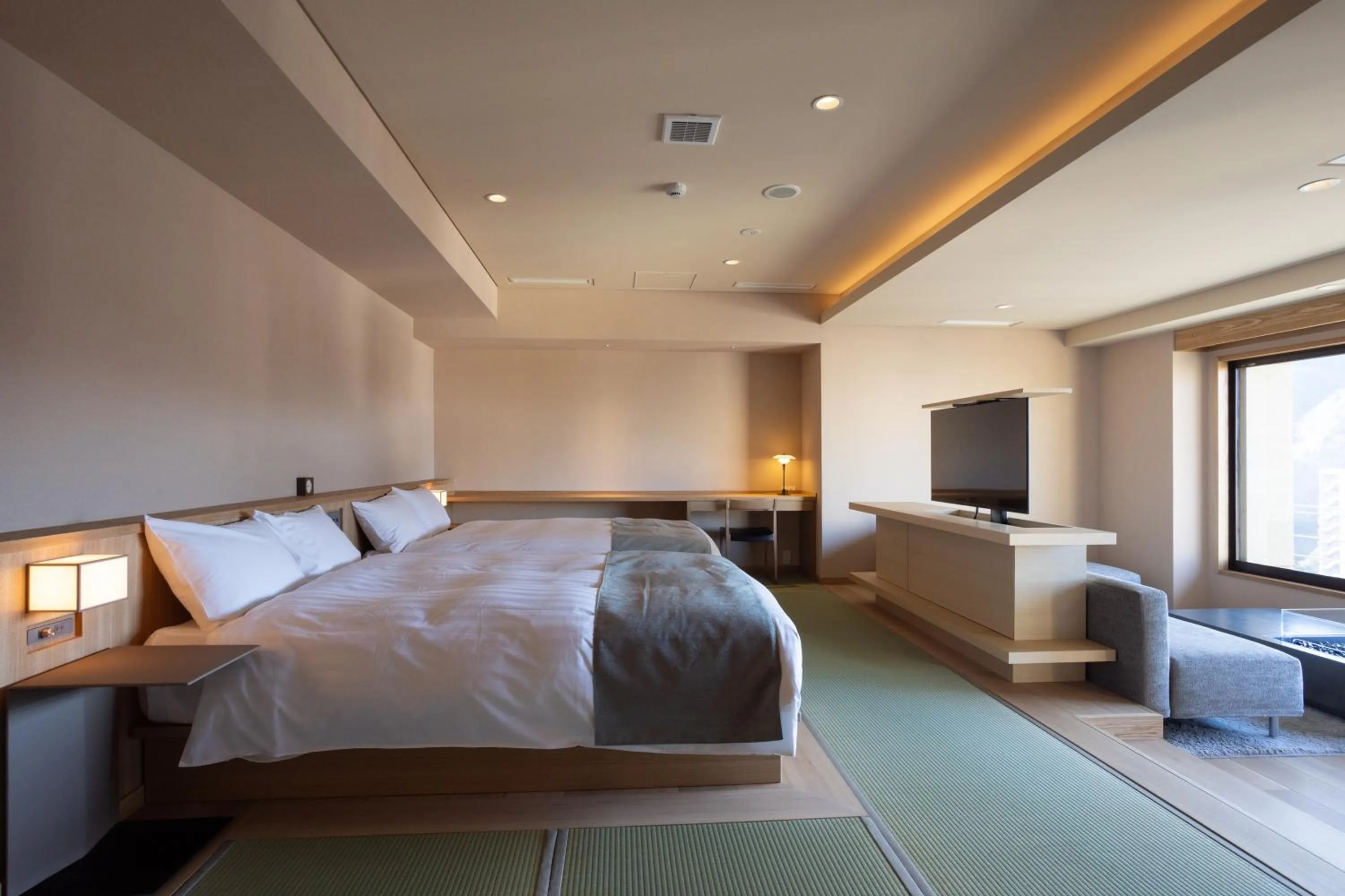 Premiere Suite with Two Different Types of Hot Springs on the Top Floor in Arima Onsen Takayamaso Hanano