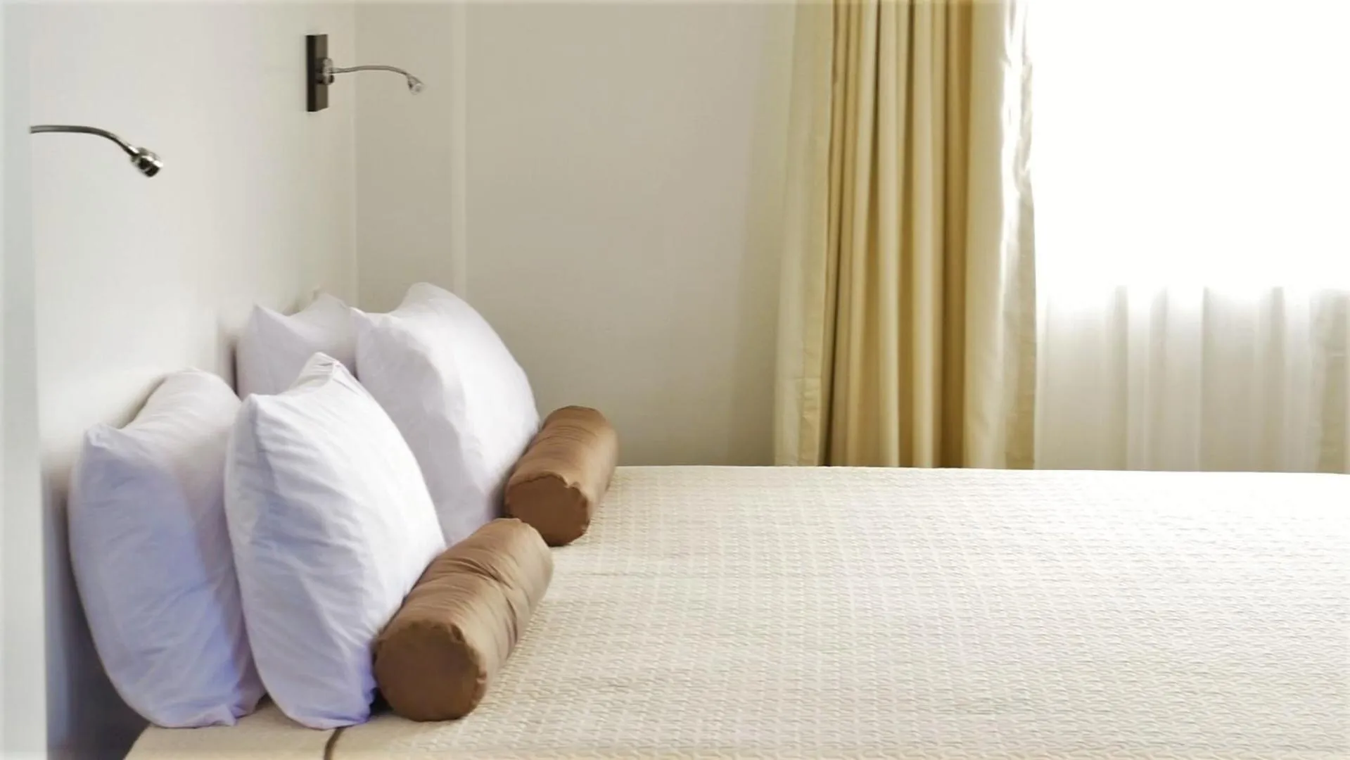 Standard Double or Twin Room - single occupancy in Ikala Galapagos Hotel