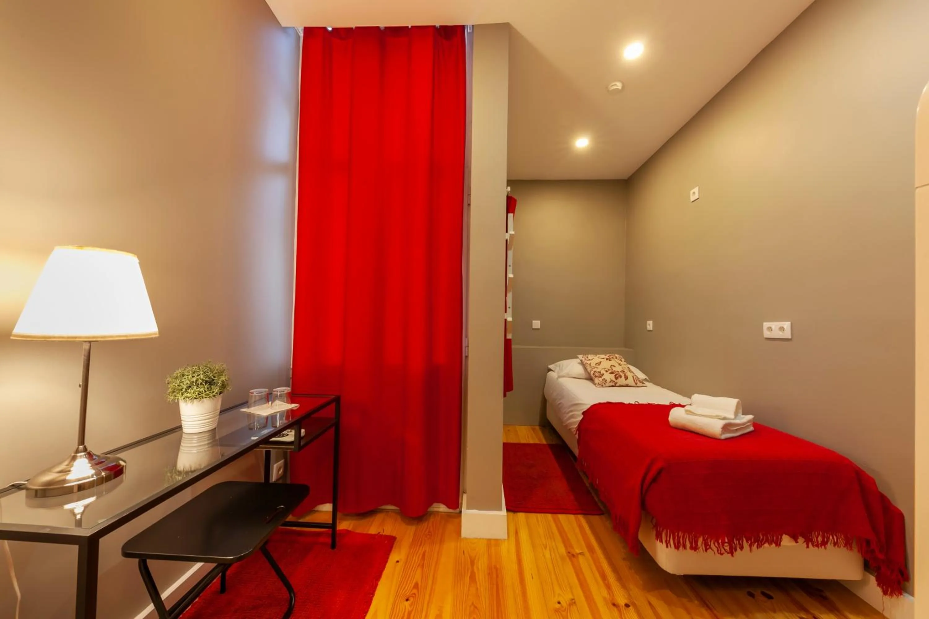 Single Room in The Bridge