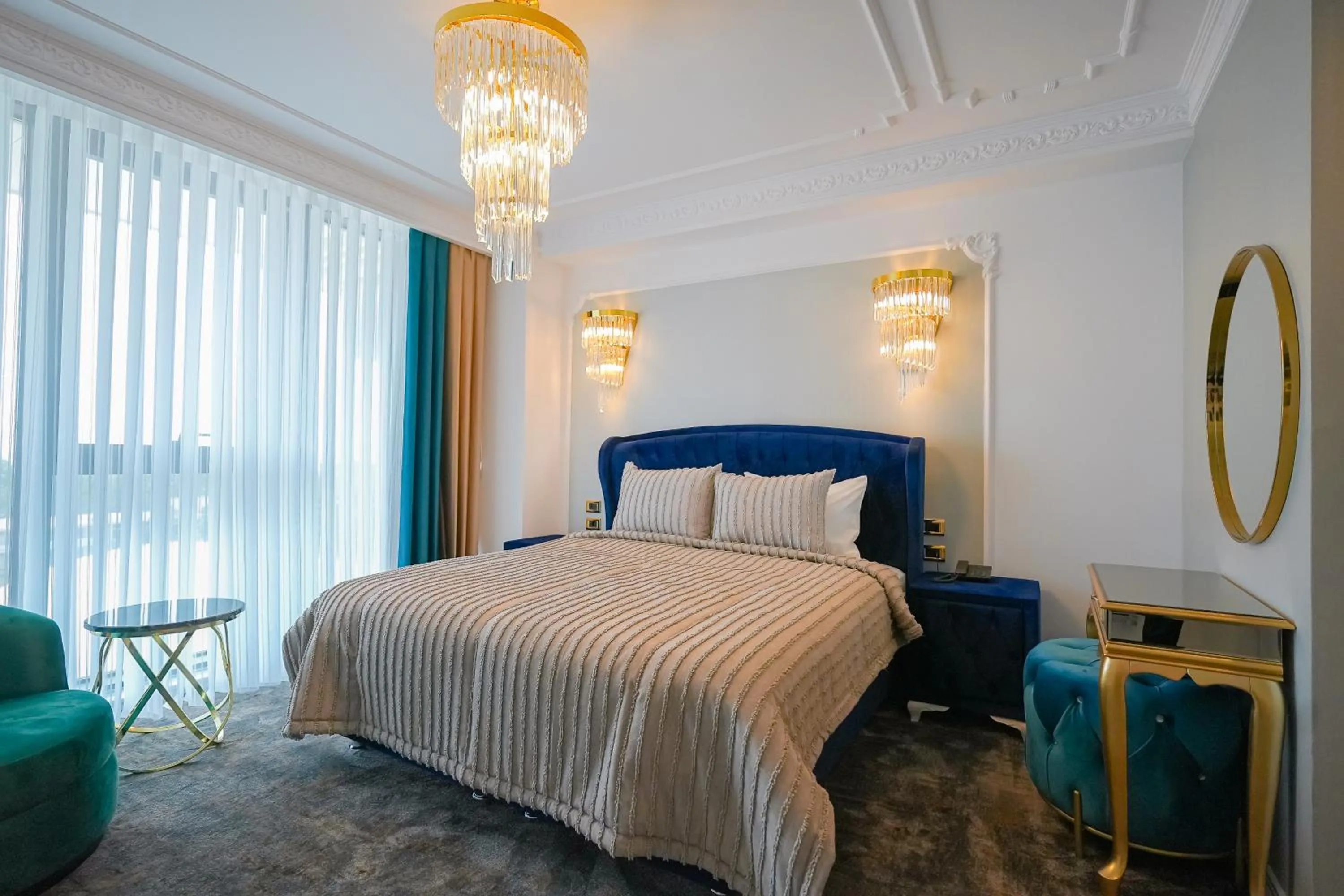 W Regal Boutique Hotel&Spa