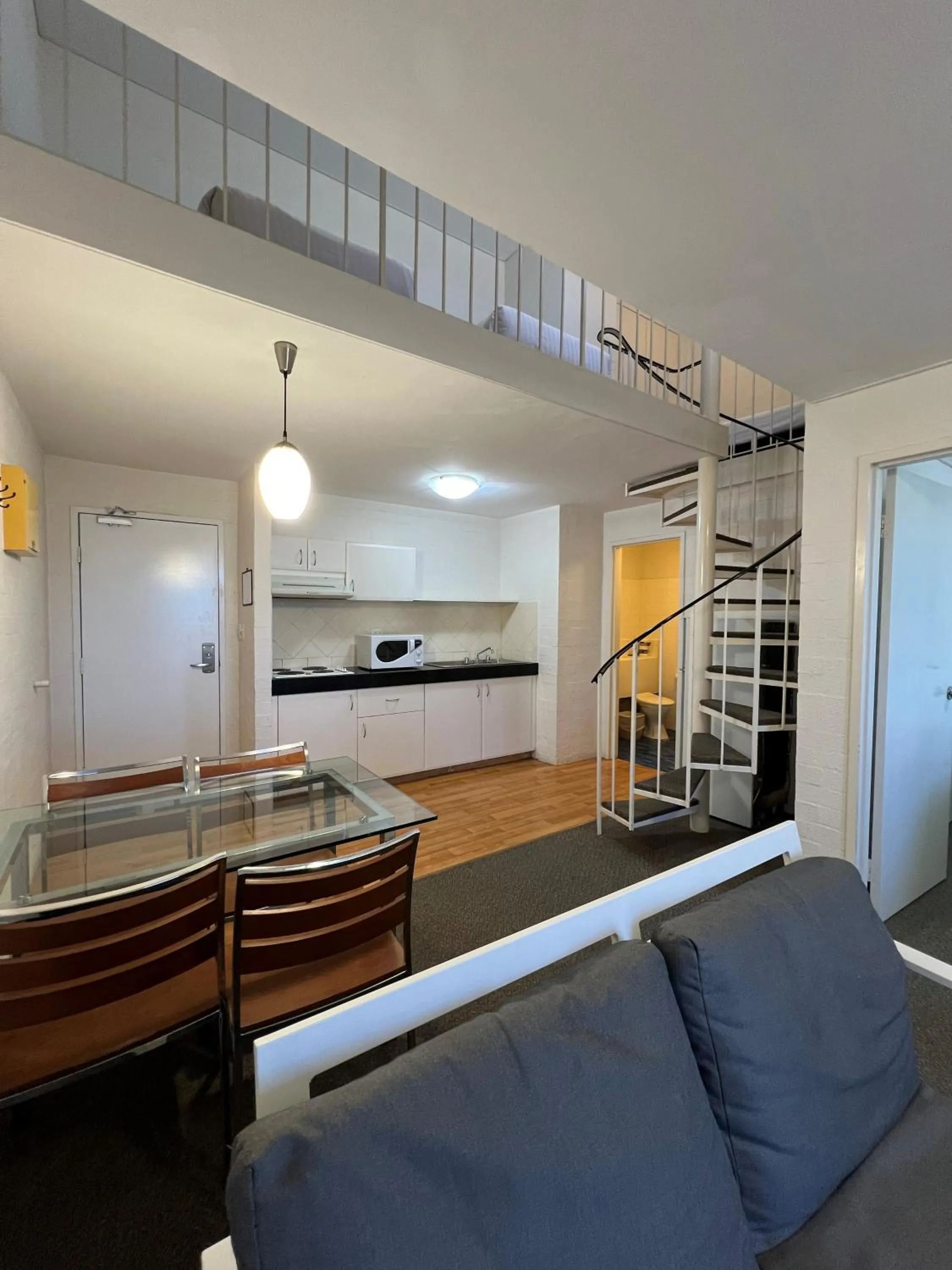 Two Bedroom Loft with Free Wifi and Parking in Atrium Hotel Mandurah