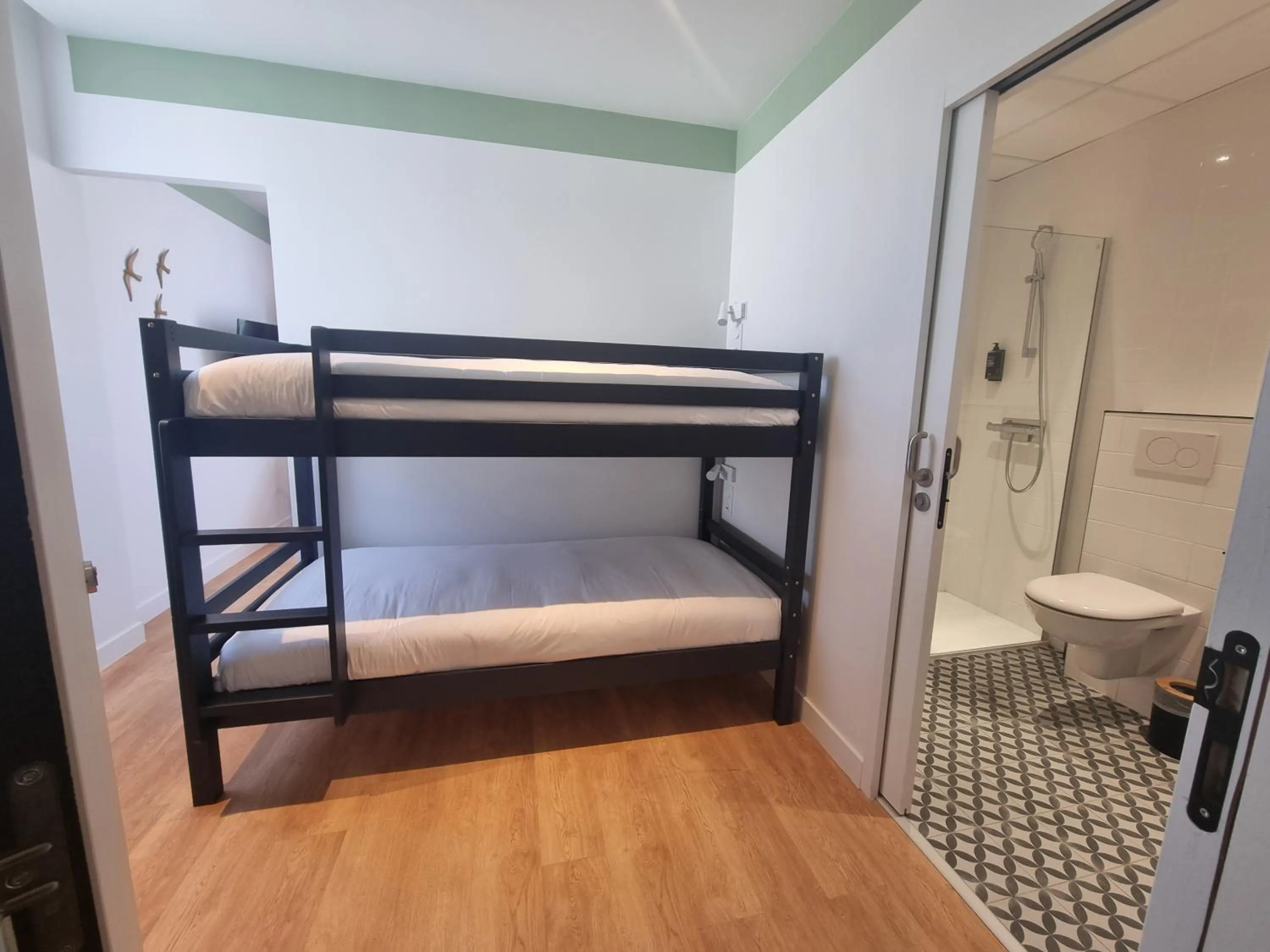 Family Room with Terrace in Hôtel du Midi Plage