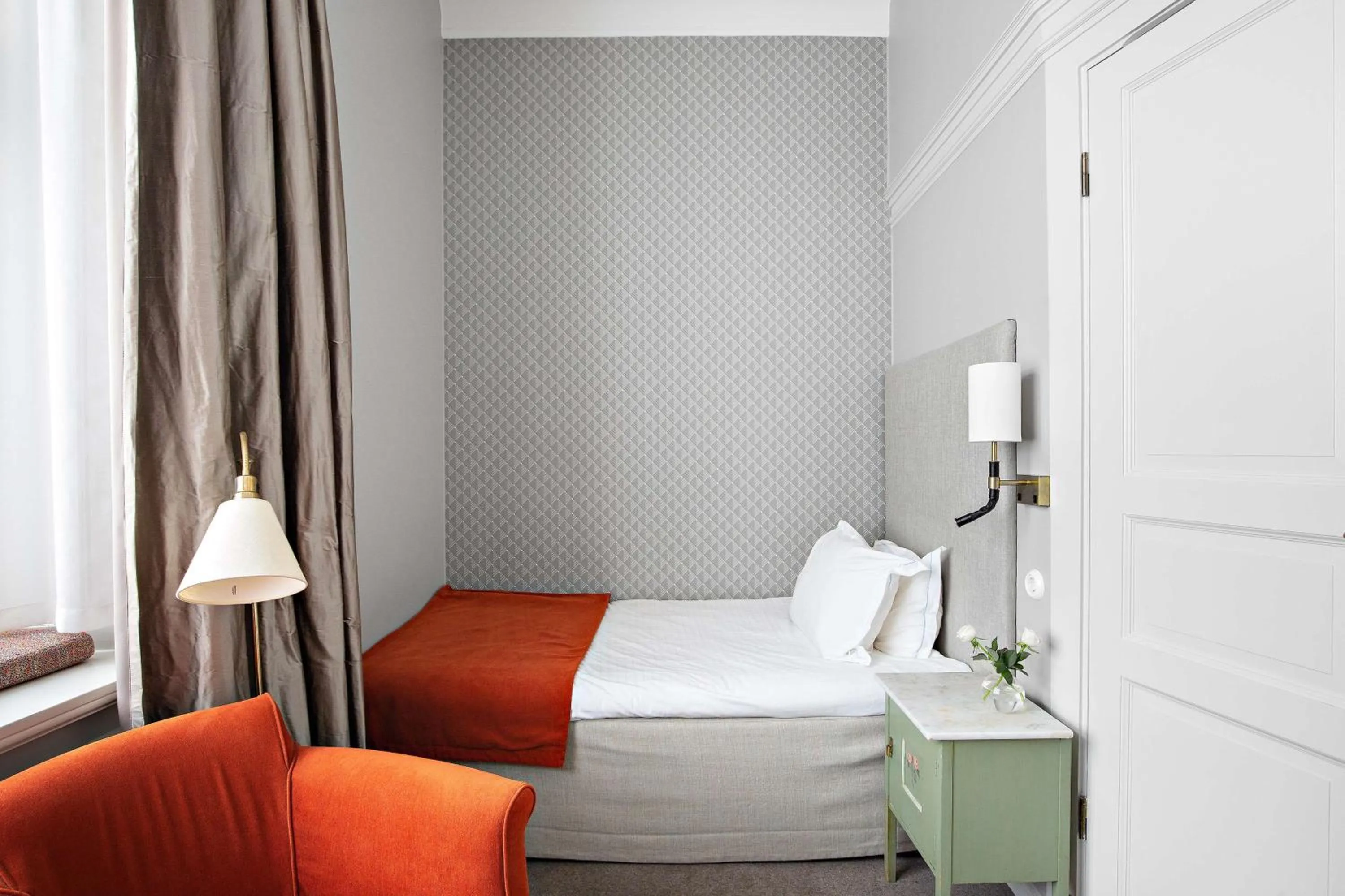 Standard Single Room - single occupancy in Hotel Esplanade, BW Signature Collection