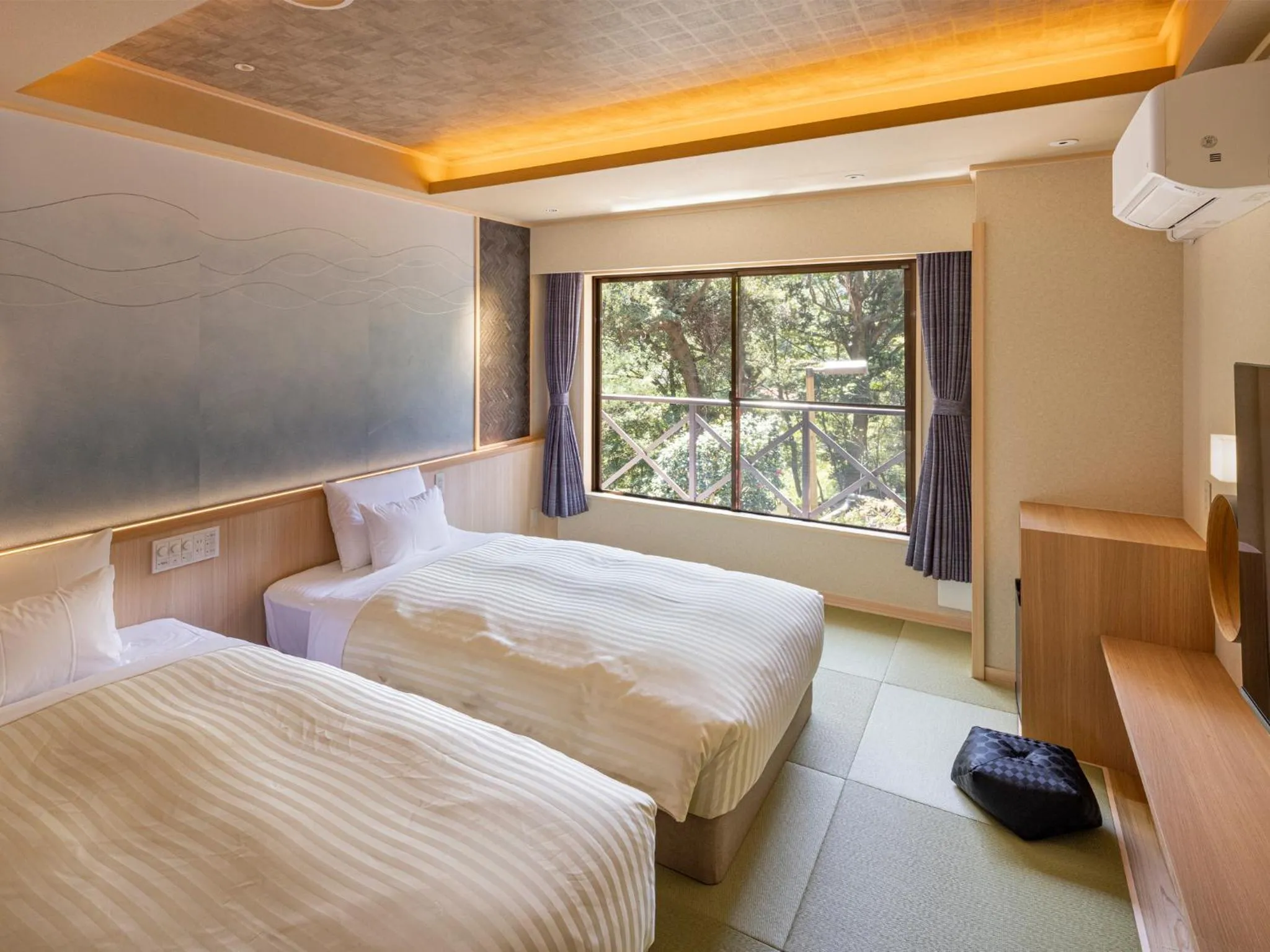 Renovated Japanese style Twin Room with Mountain View in Hakonenomori Okada