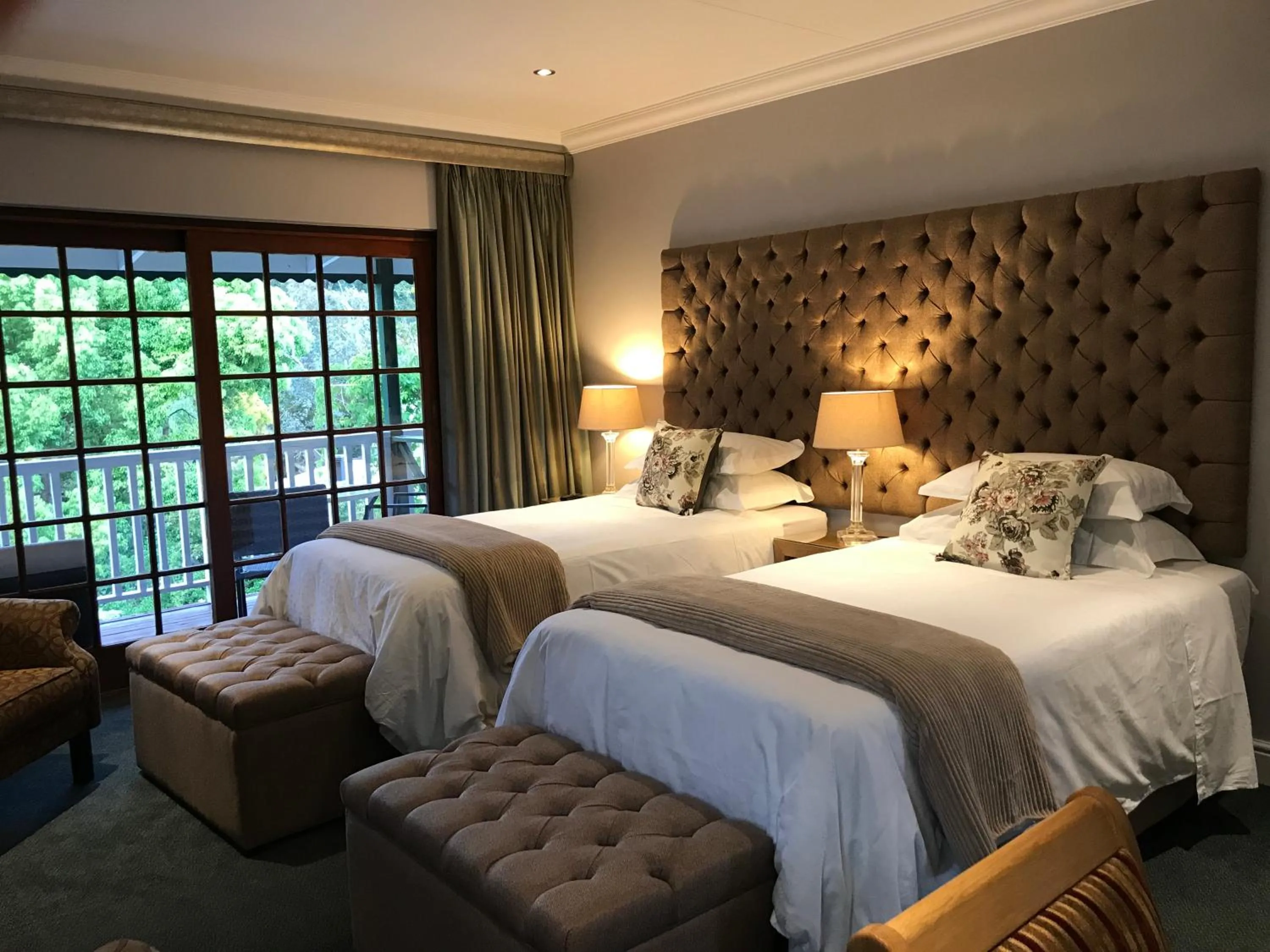 Deluxe King Suite - single occupancy in Edenwood House