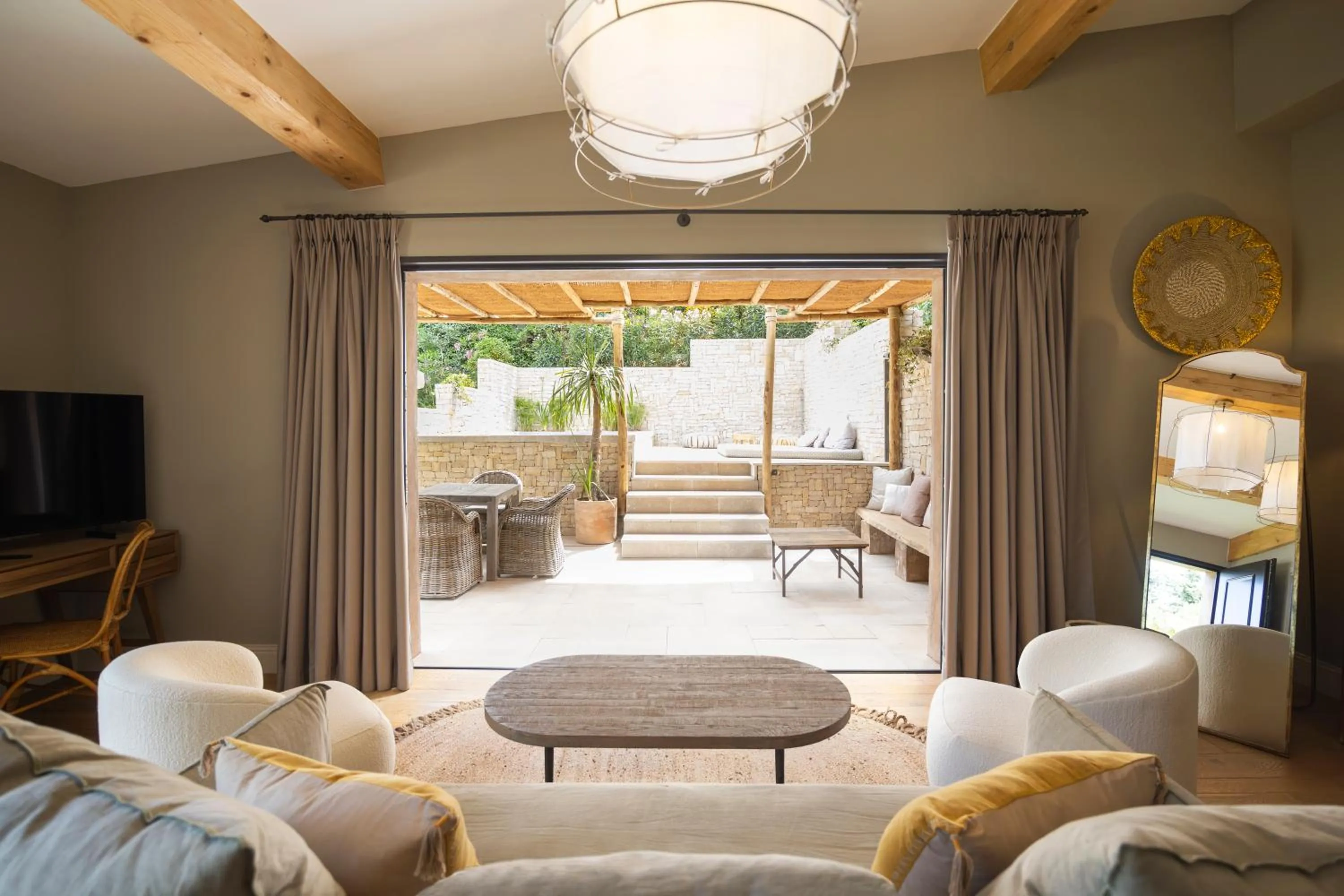 Suite with Private Pool in La Bastide d'Antoine