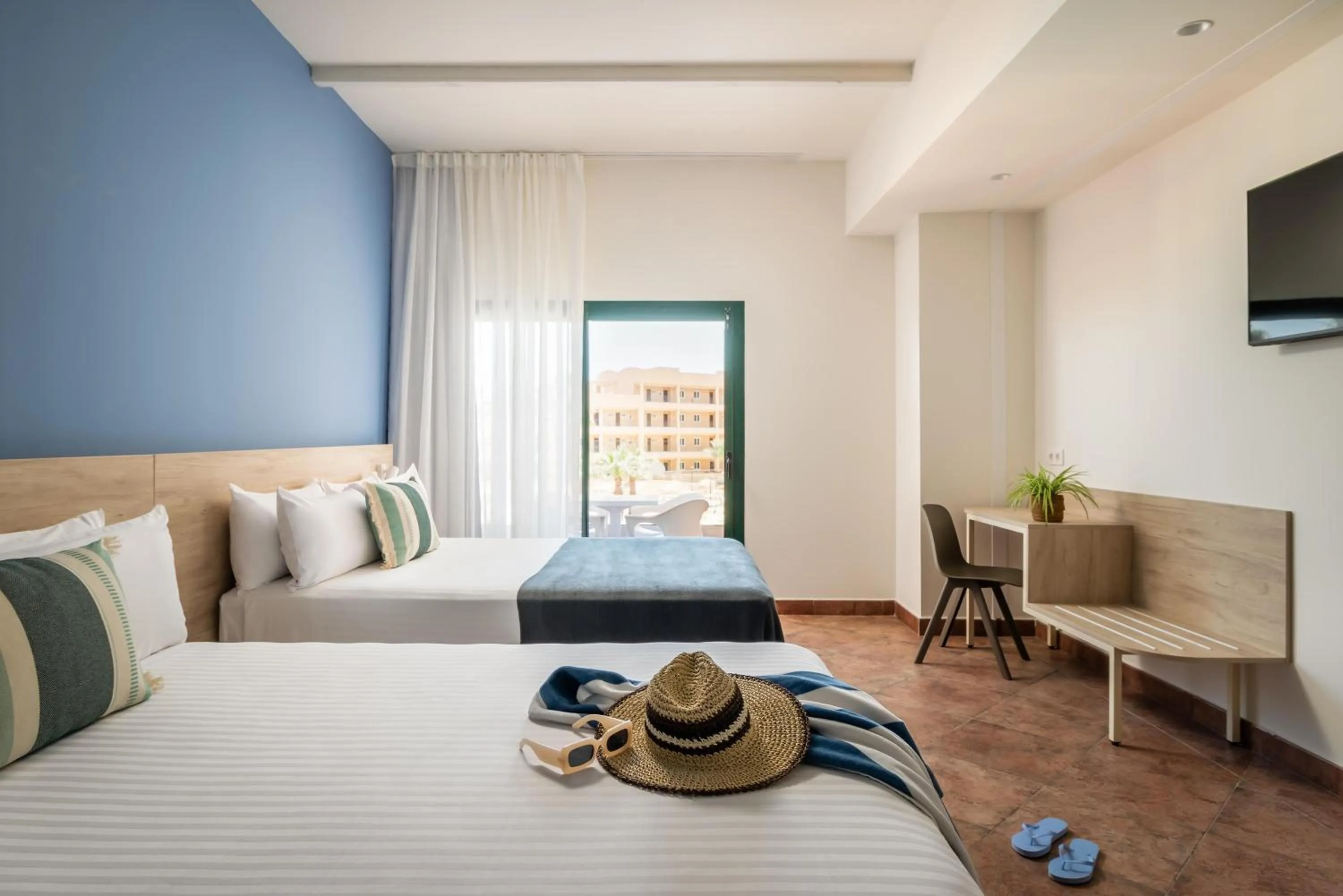 Double Room (3 Adults) in ALEGRIA Colonial Mar Aquafun