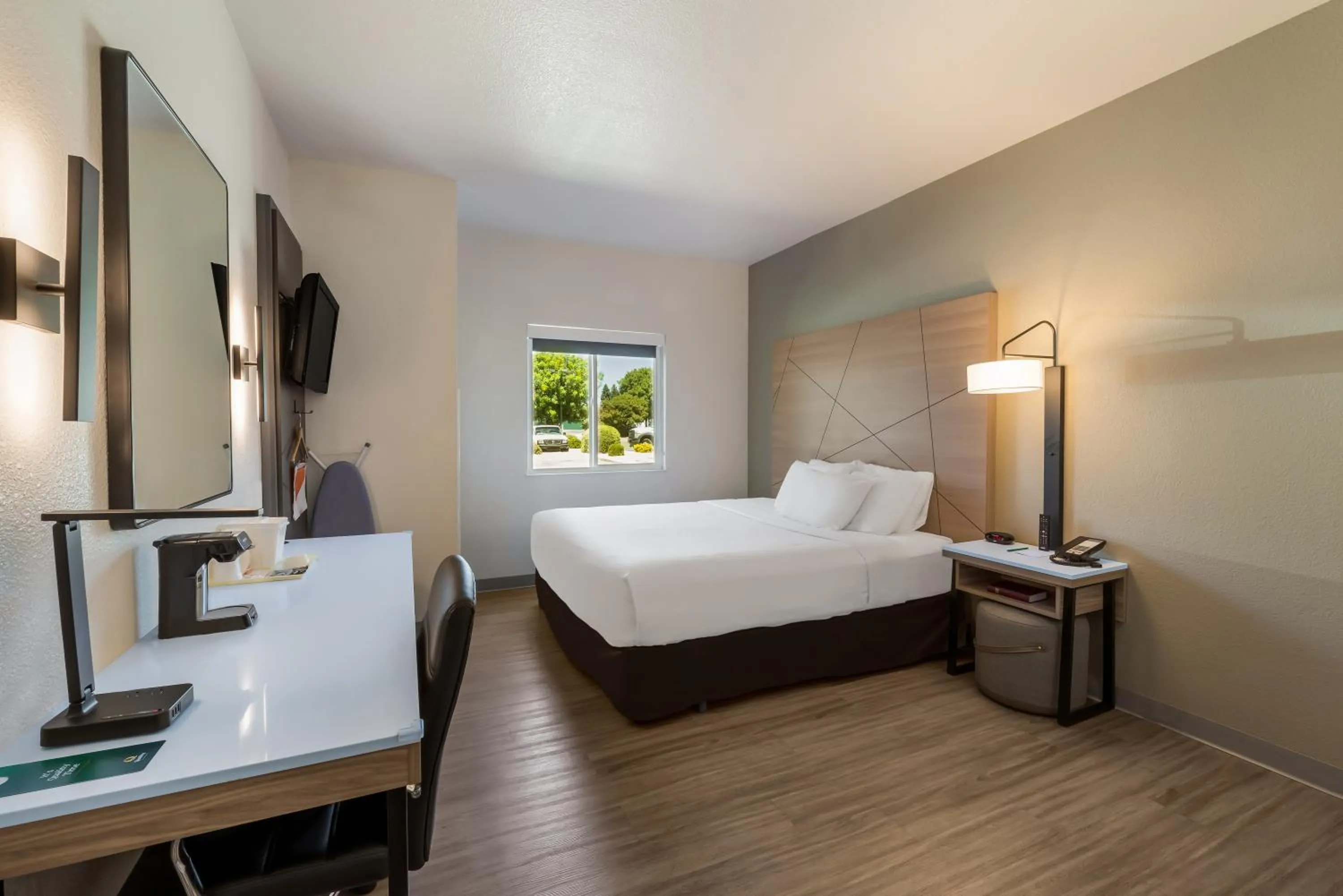 Triple Room - Non Smoking in Quality Inn Yuba City-Marysville