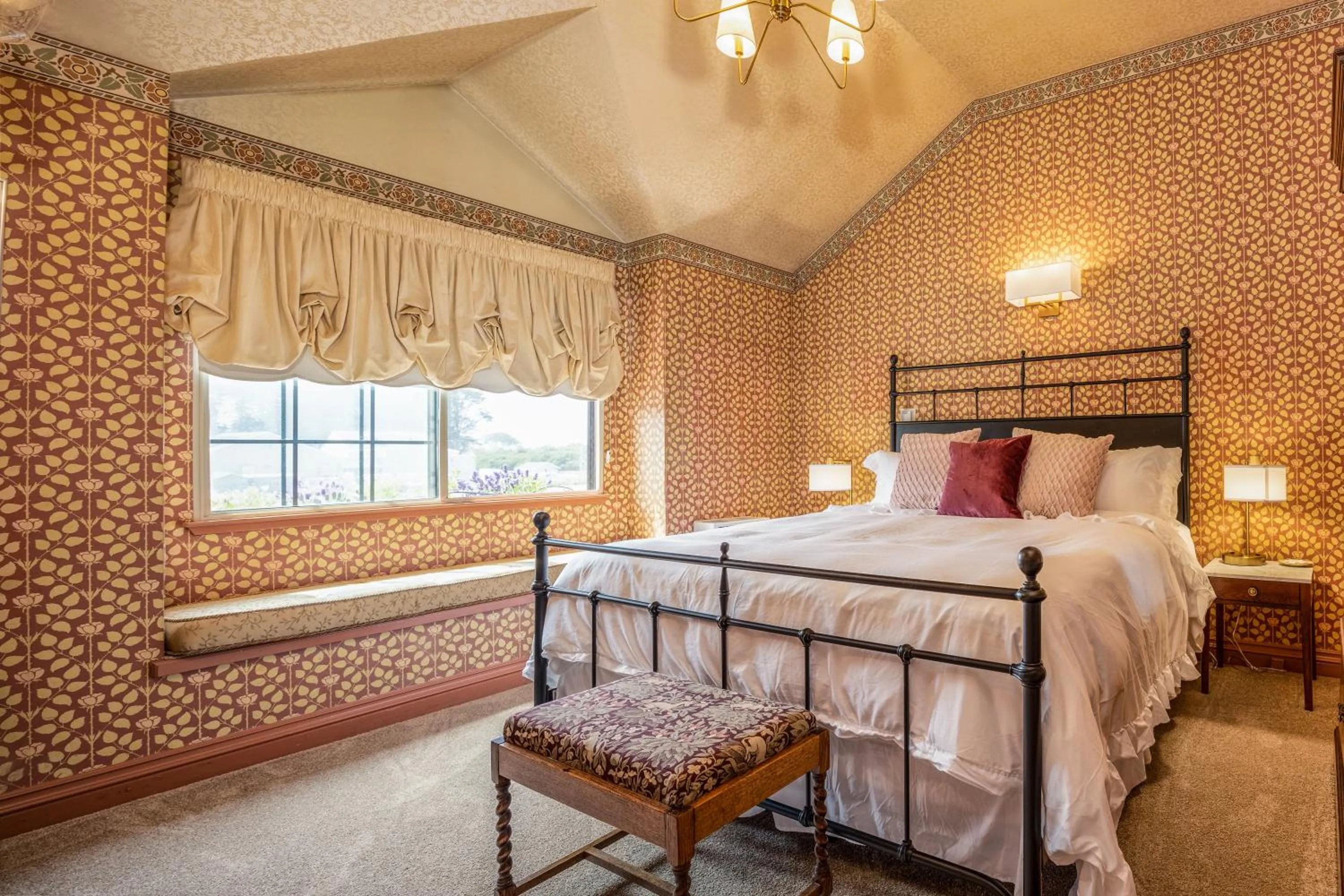 King Room with Sea View in Mill Rose Inn