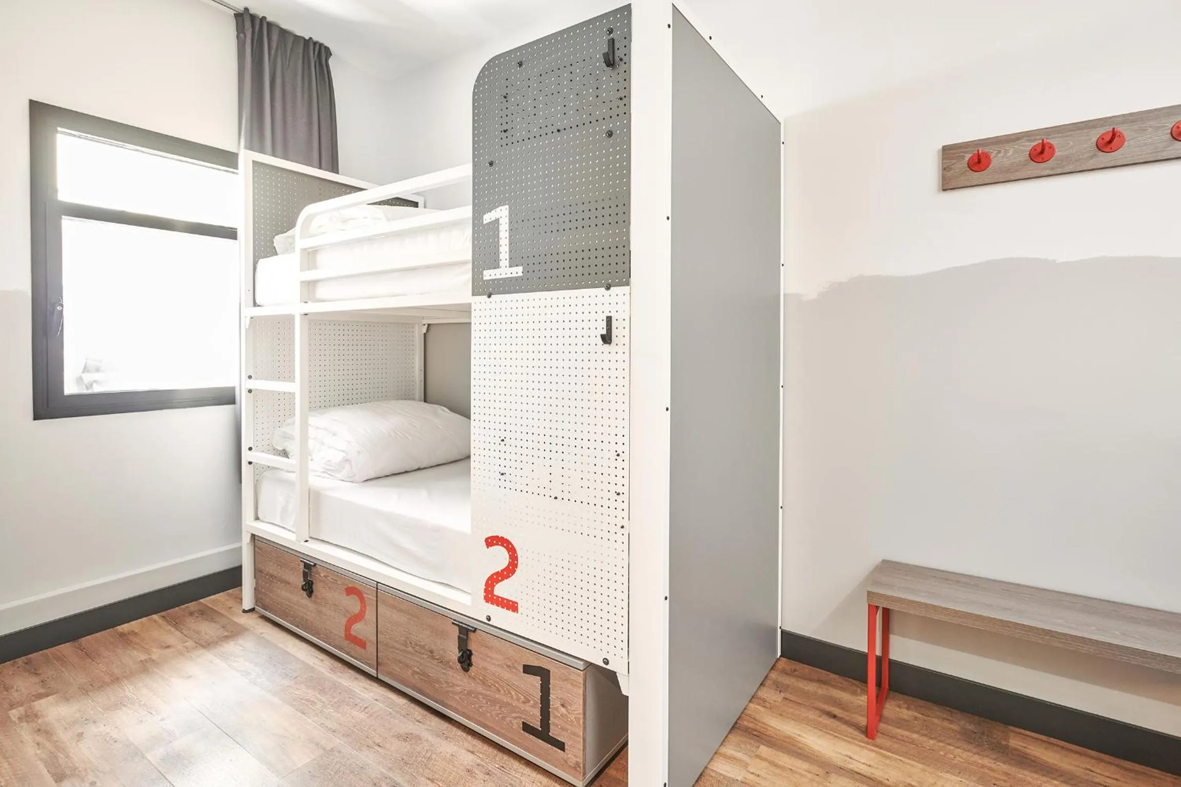 Economy Twin Room in Generator Madrid