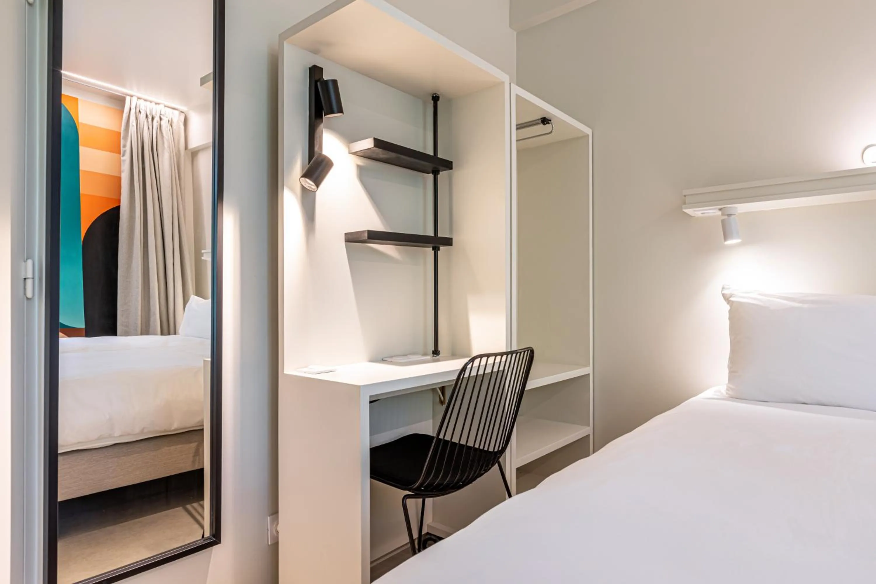 Twin Room in Graphik Montparnasse