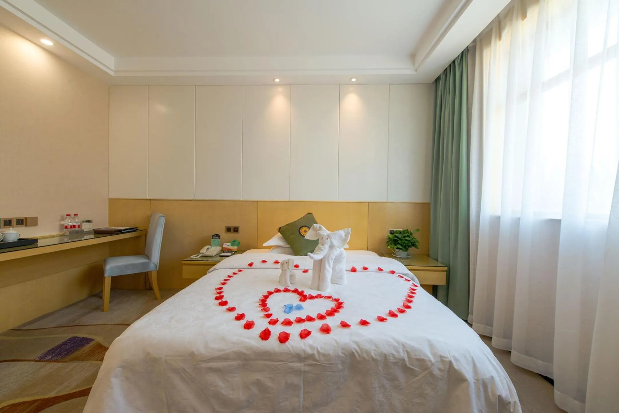 Double Room in Dunhuang Hotel