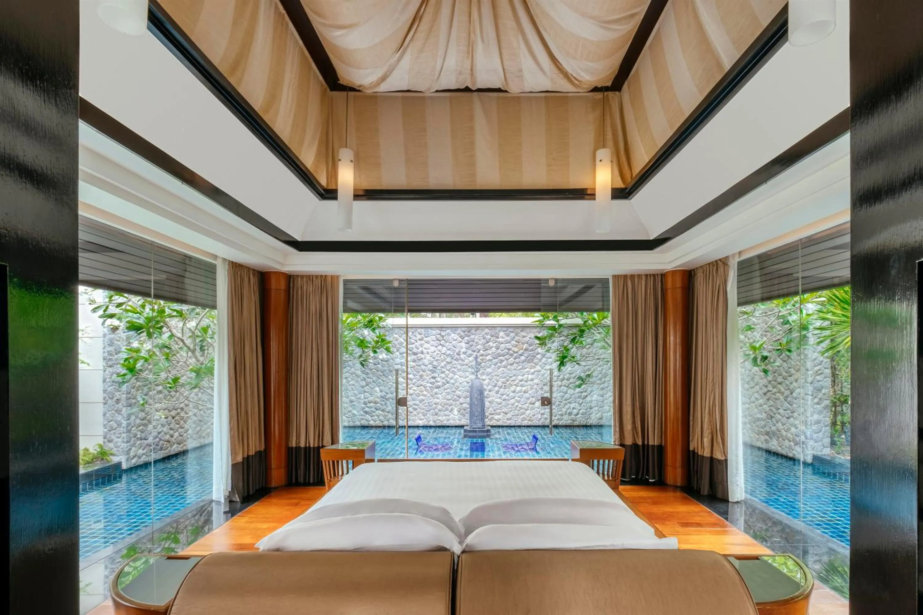 Three-Bedroom Villa with Private Double Pool in Banyan Tree Phuket