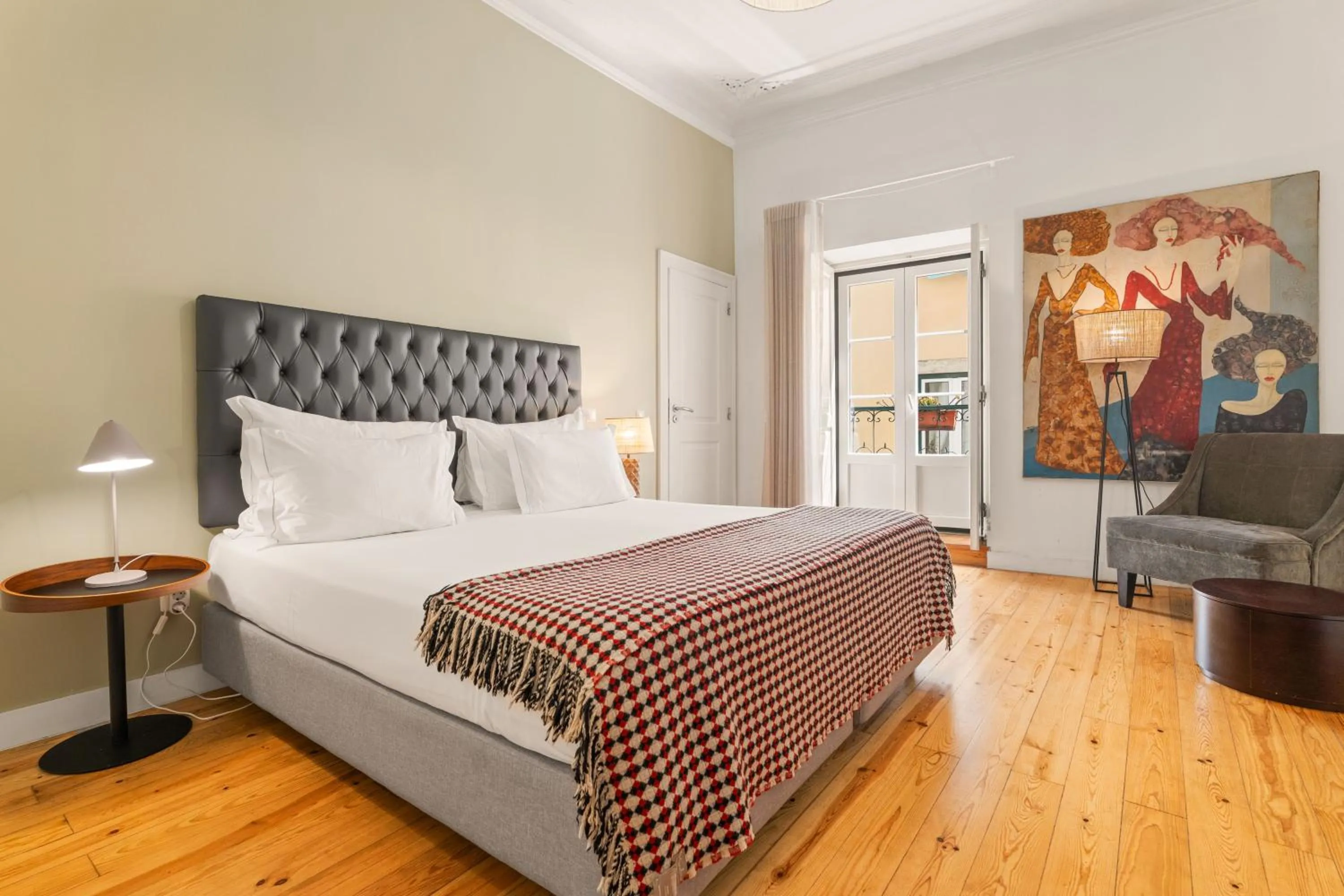 Superior Double Room in Casa do Bairro by Shiadu