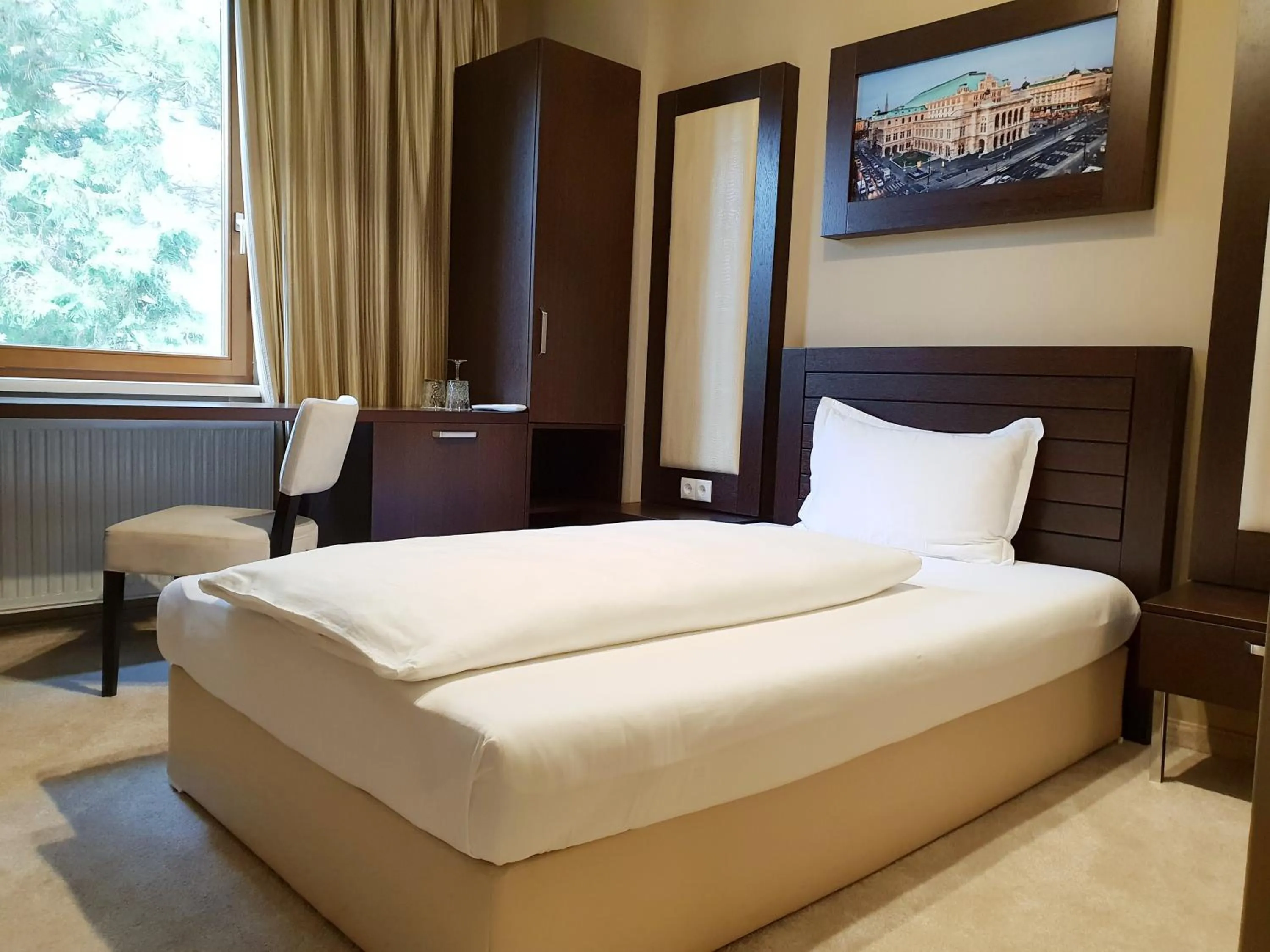 Deluxe Single Room in River Lodge