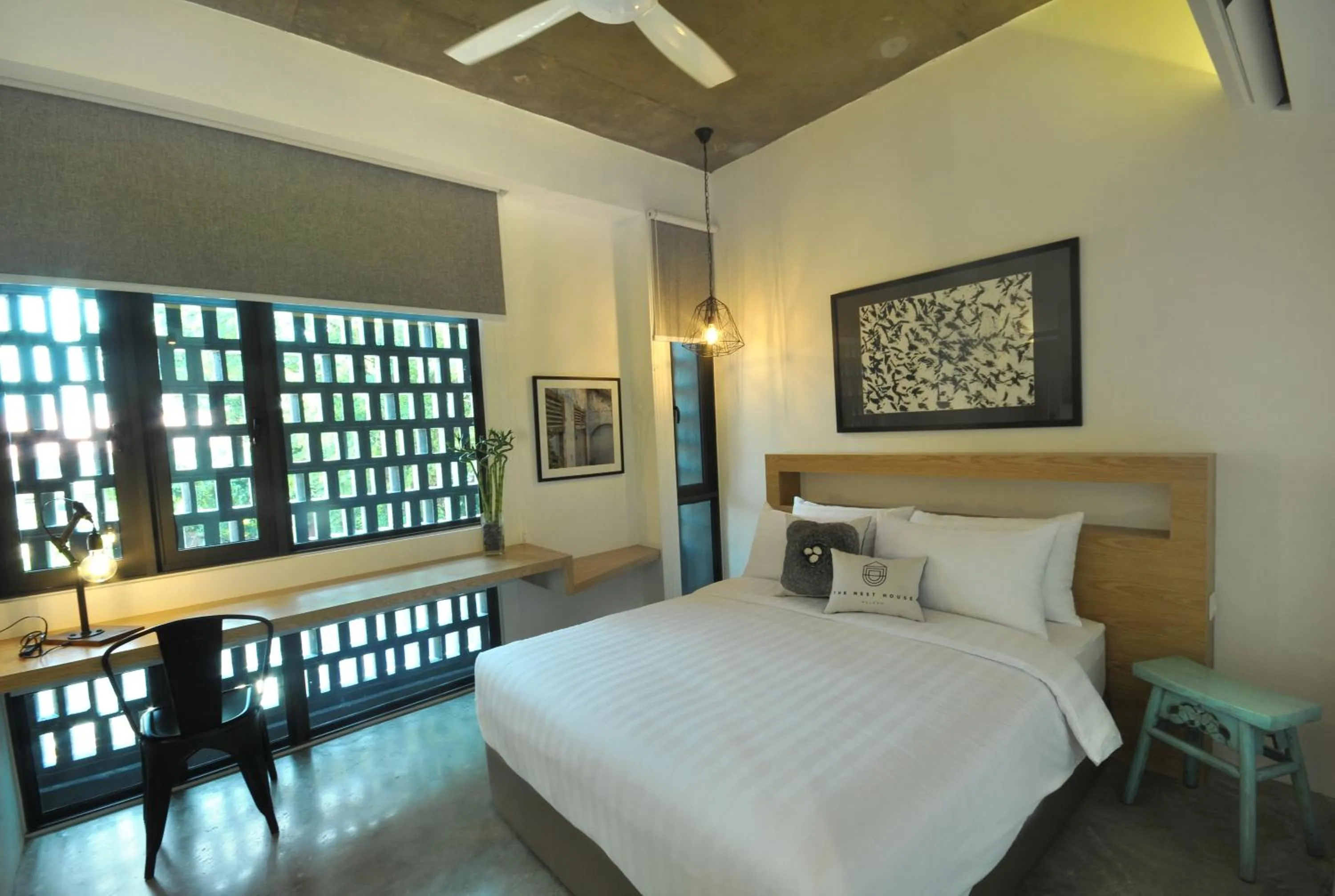 Standard Queen Room in The Nest House