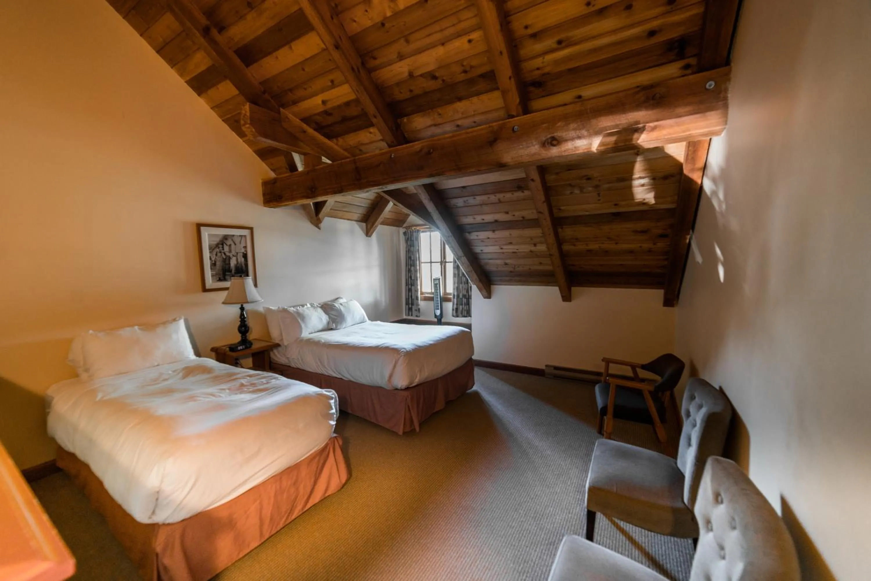 Loft with Two Queen Beds, Two Twin Beds and Garden View - Non-Smoking in Painter's Lodge, Trademark Collection by Wyndham