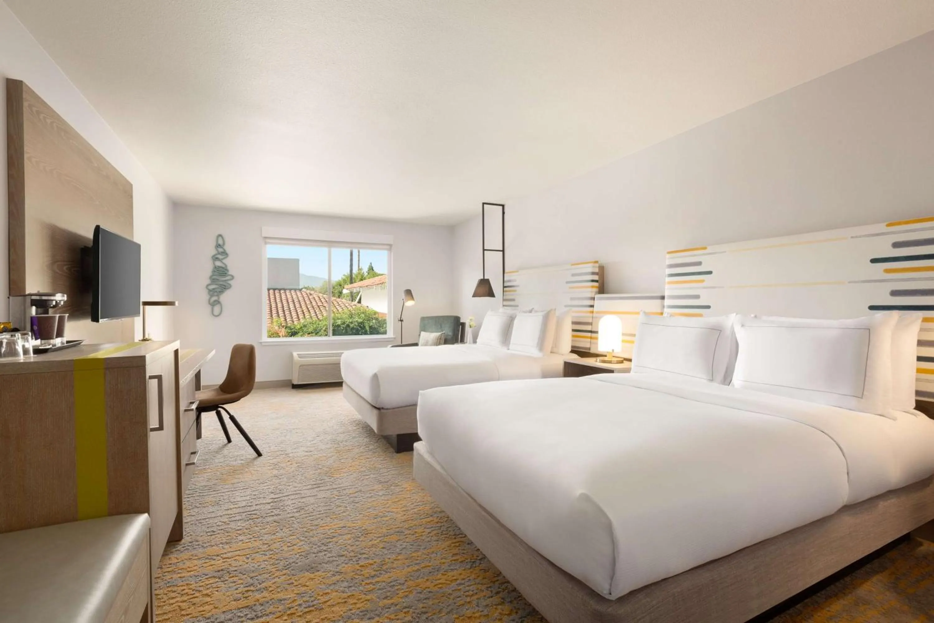 Queen Room with Two Queen Beds in DoubleTree by Hilton Campbell - Pruneyard Plaza